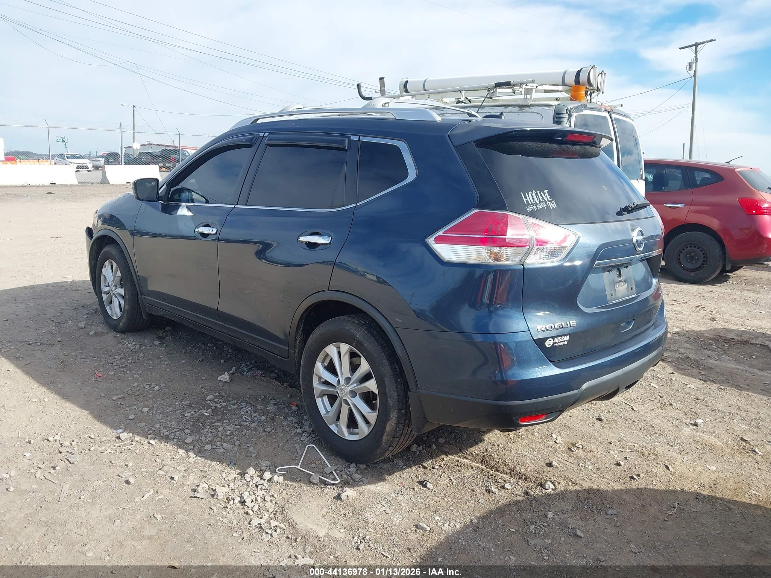 NISSAN ROGUE image 3