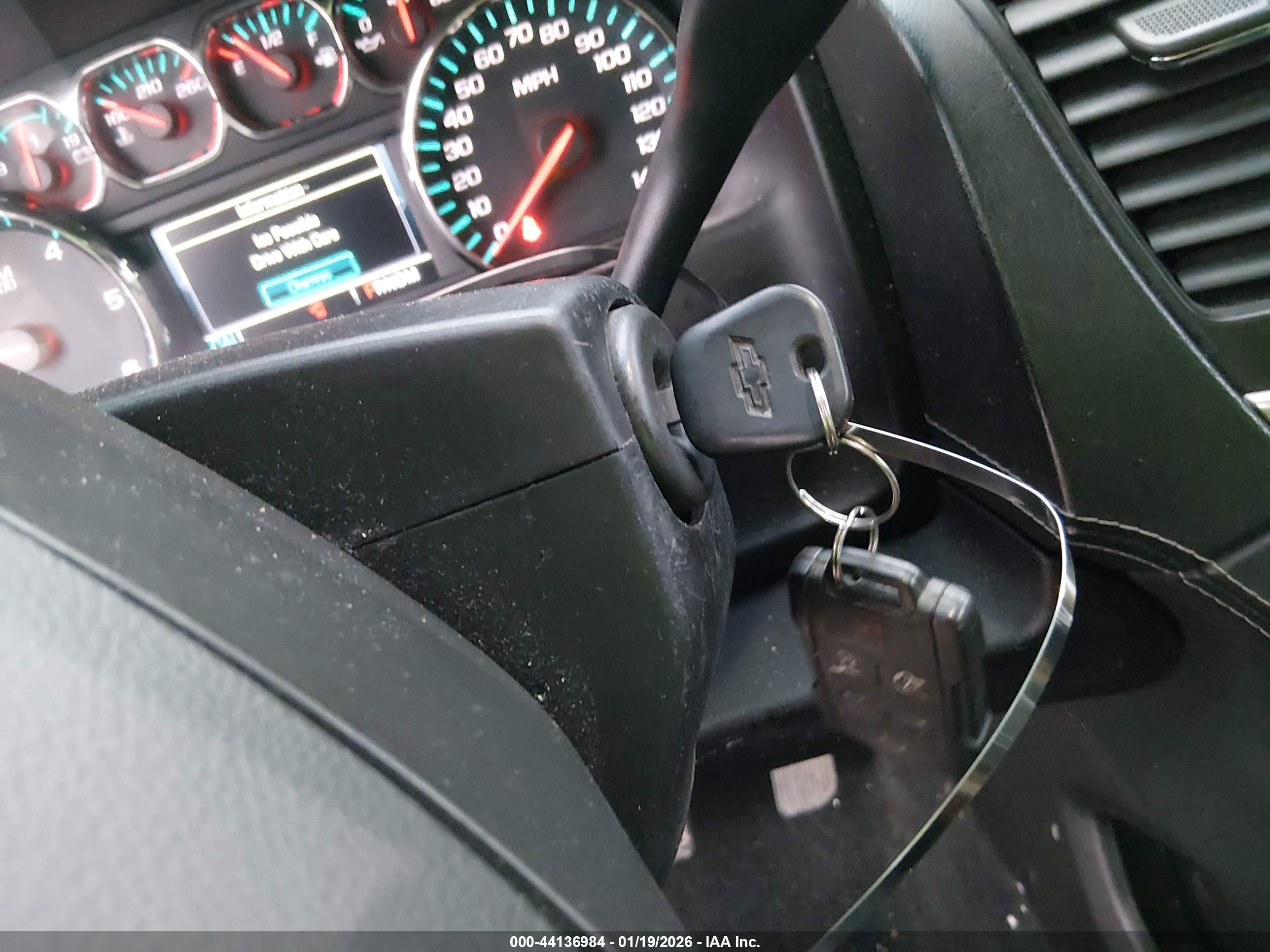 CHEVROLET SUBURBAN image 11