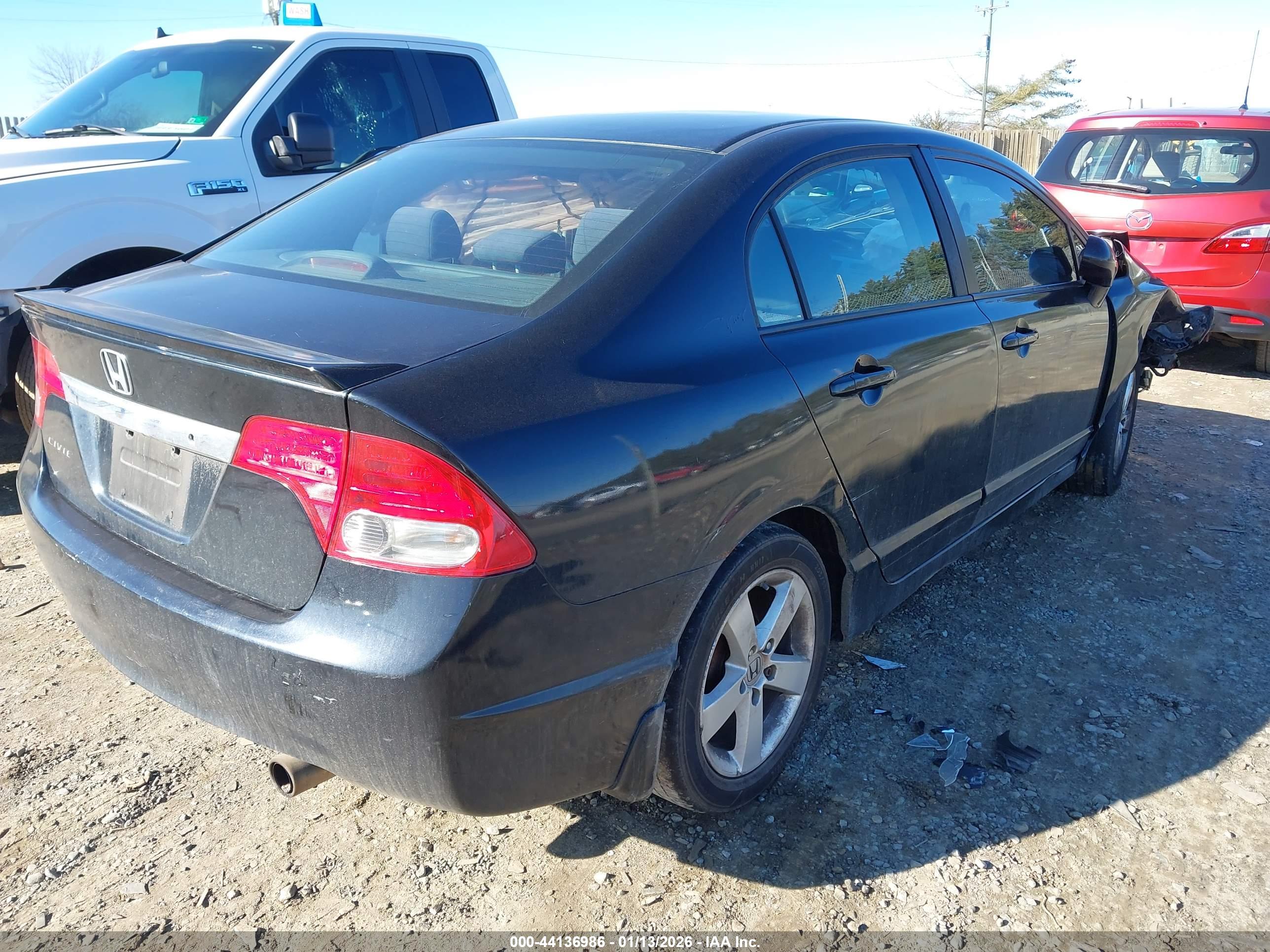 HONDA CIVIC image 4