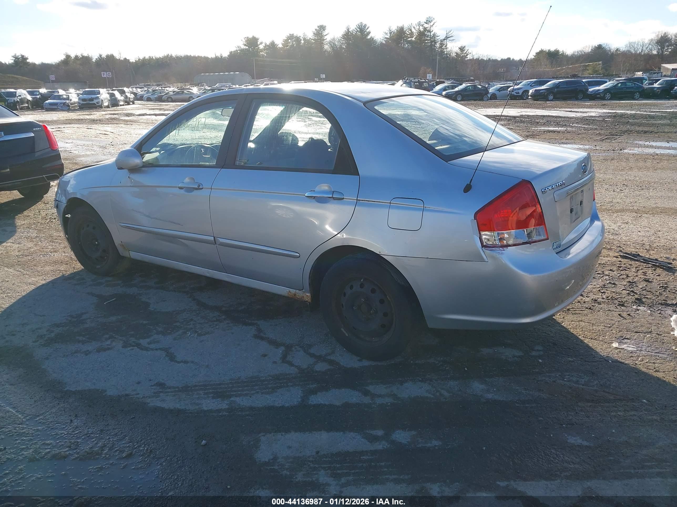 KIA SPECTRA image 3