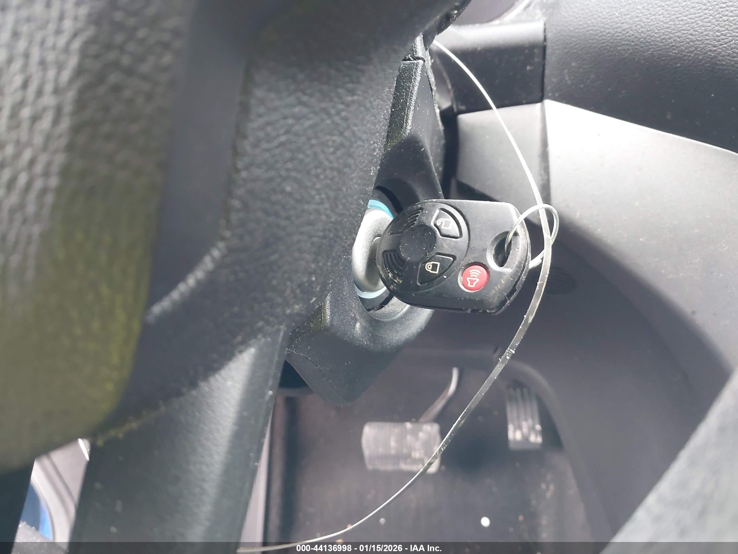 FORD ESCAPE image 11