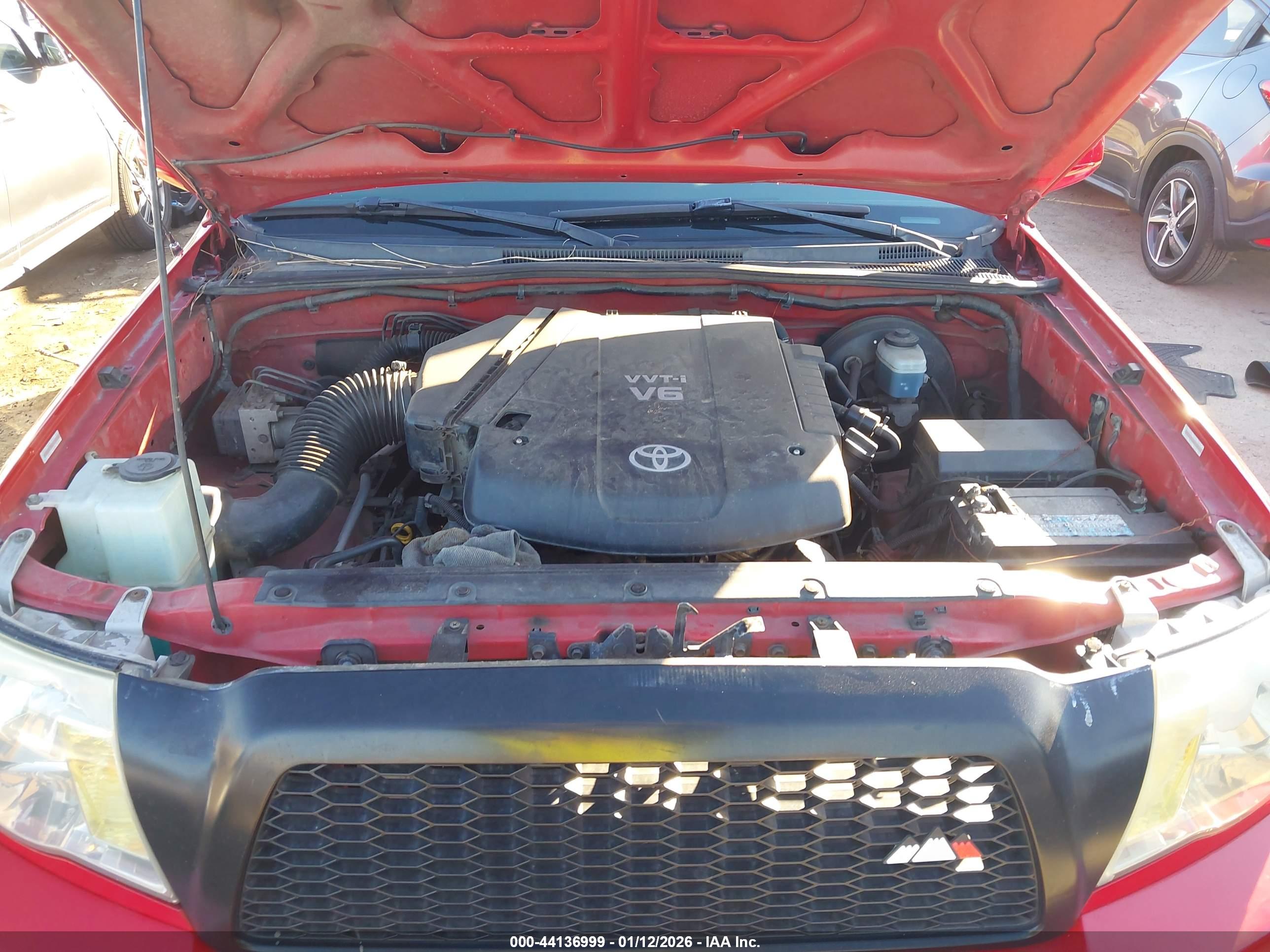 TOYOTA TACOMA image 10