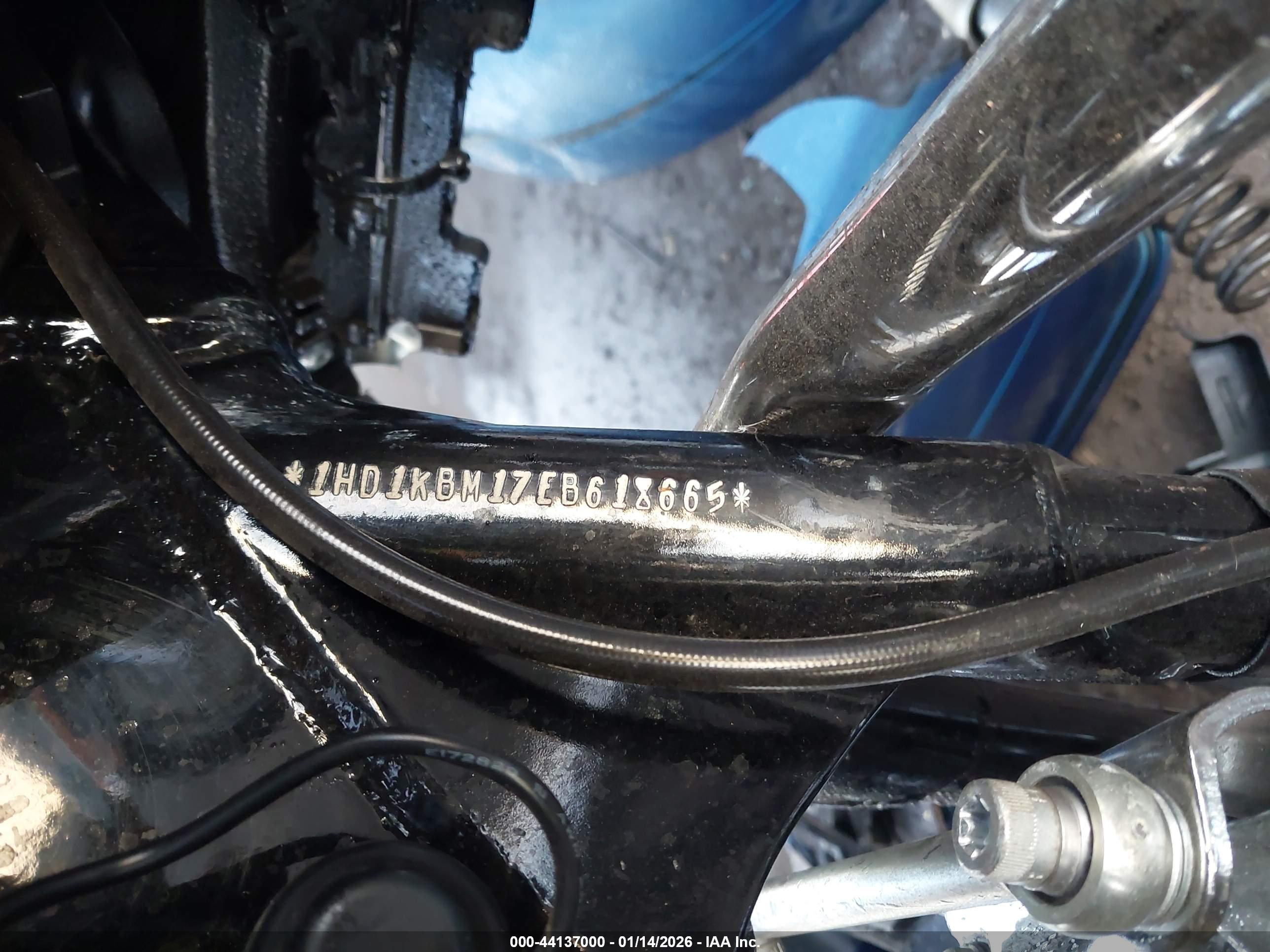 HARLEY-DAVIDSON FLHX image 10