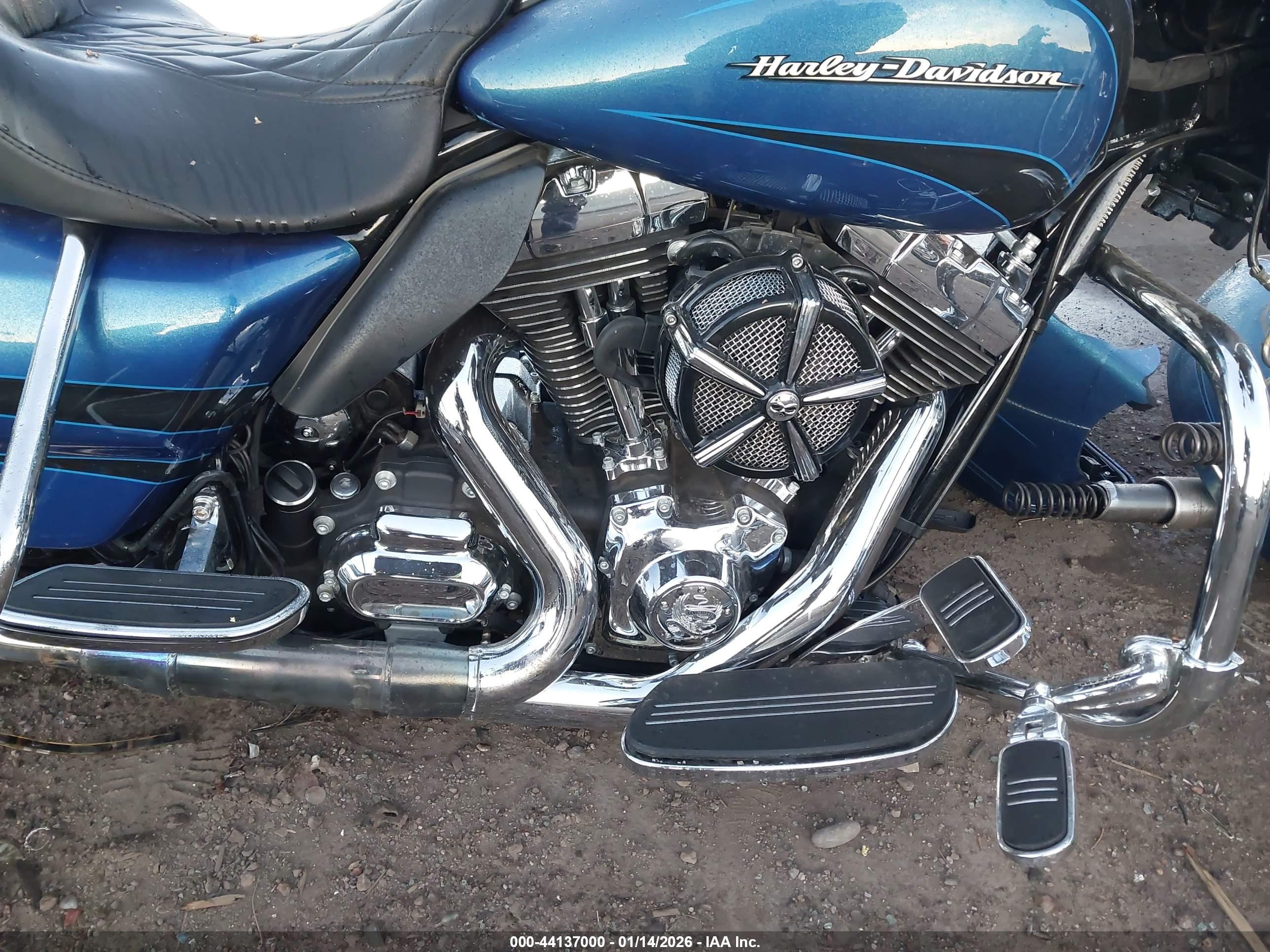 HARLEY-DAVIDSON FLHX image 8