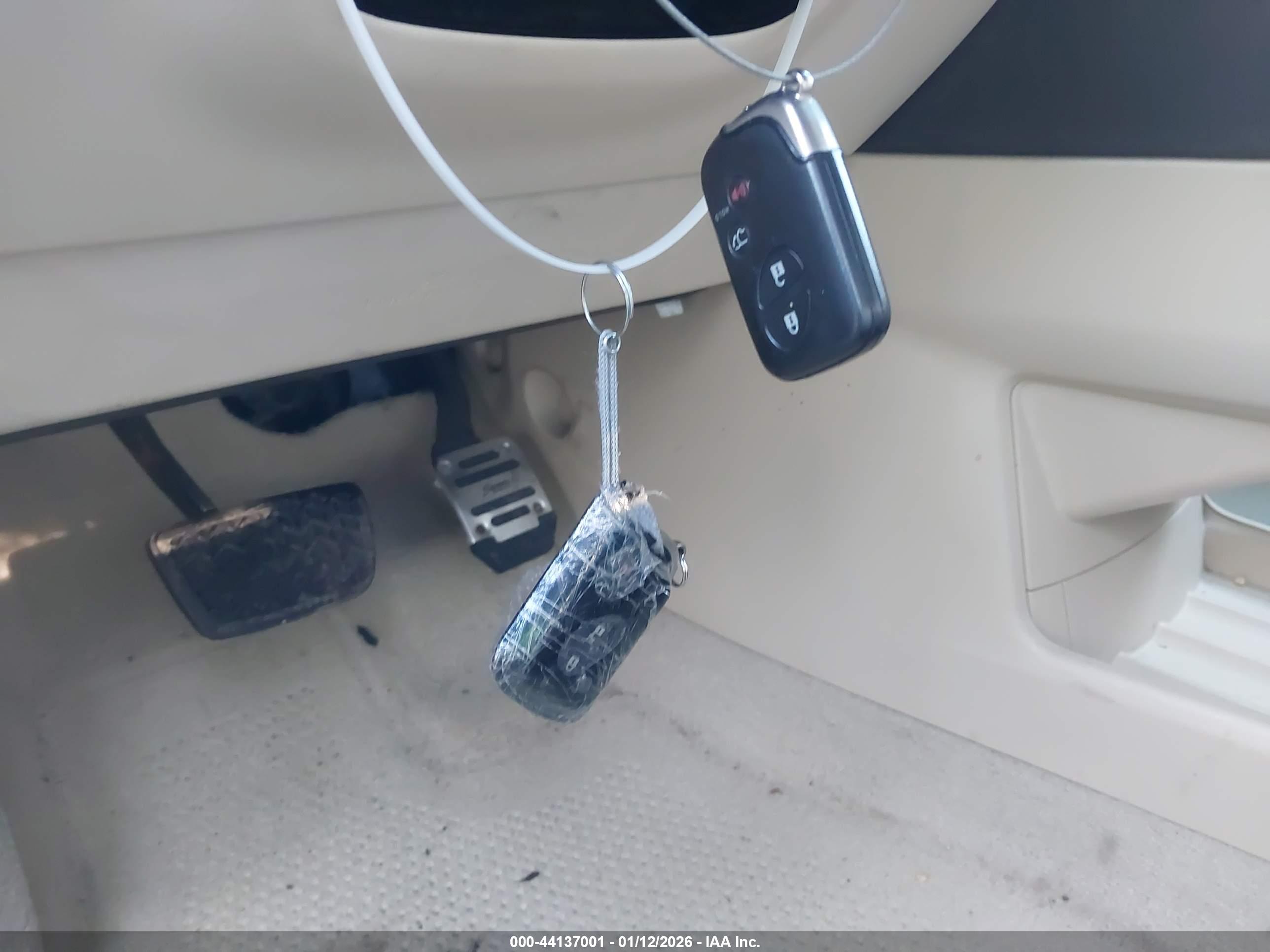 LEXUS RX image 11