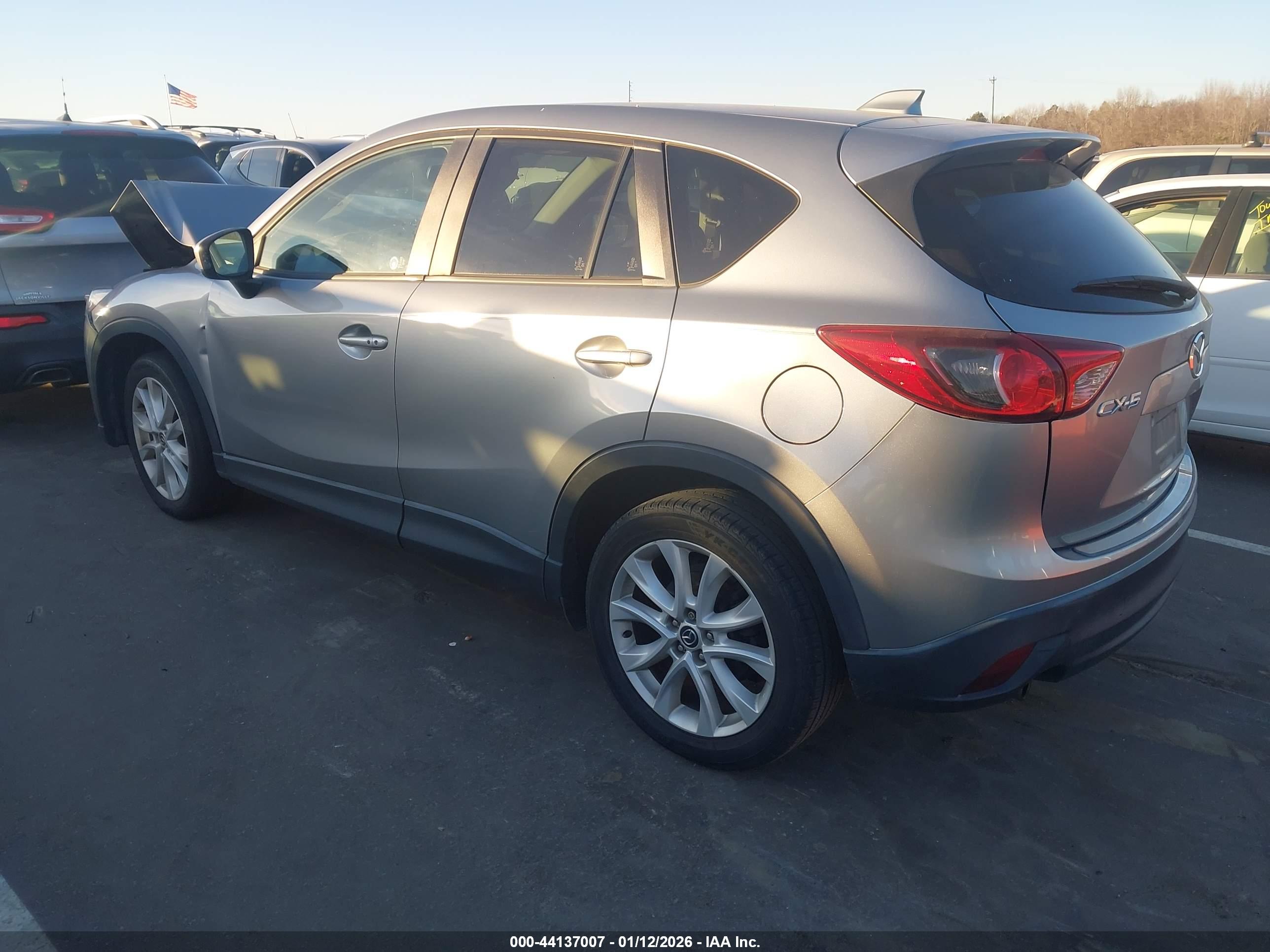 MAZDA CX-5 image 3