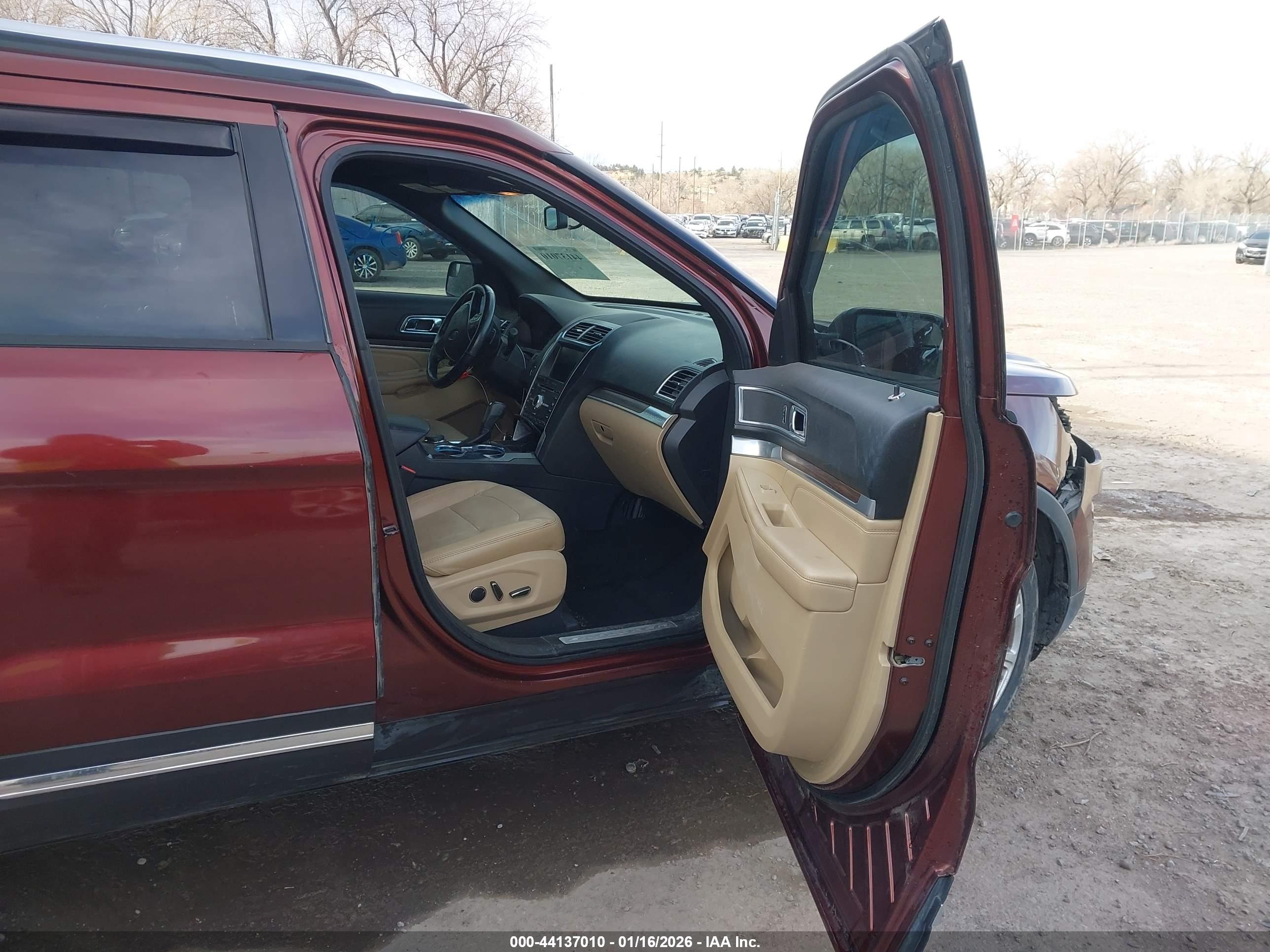 FORD EXPLORER image 5