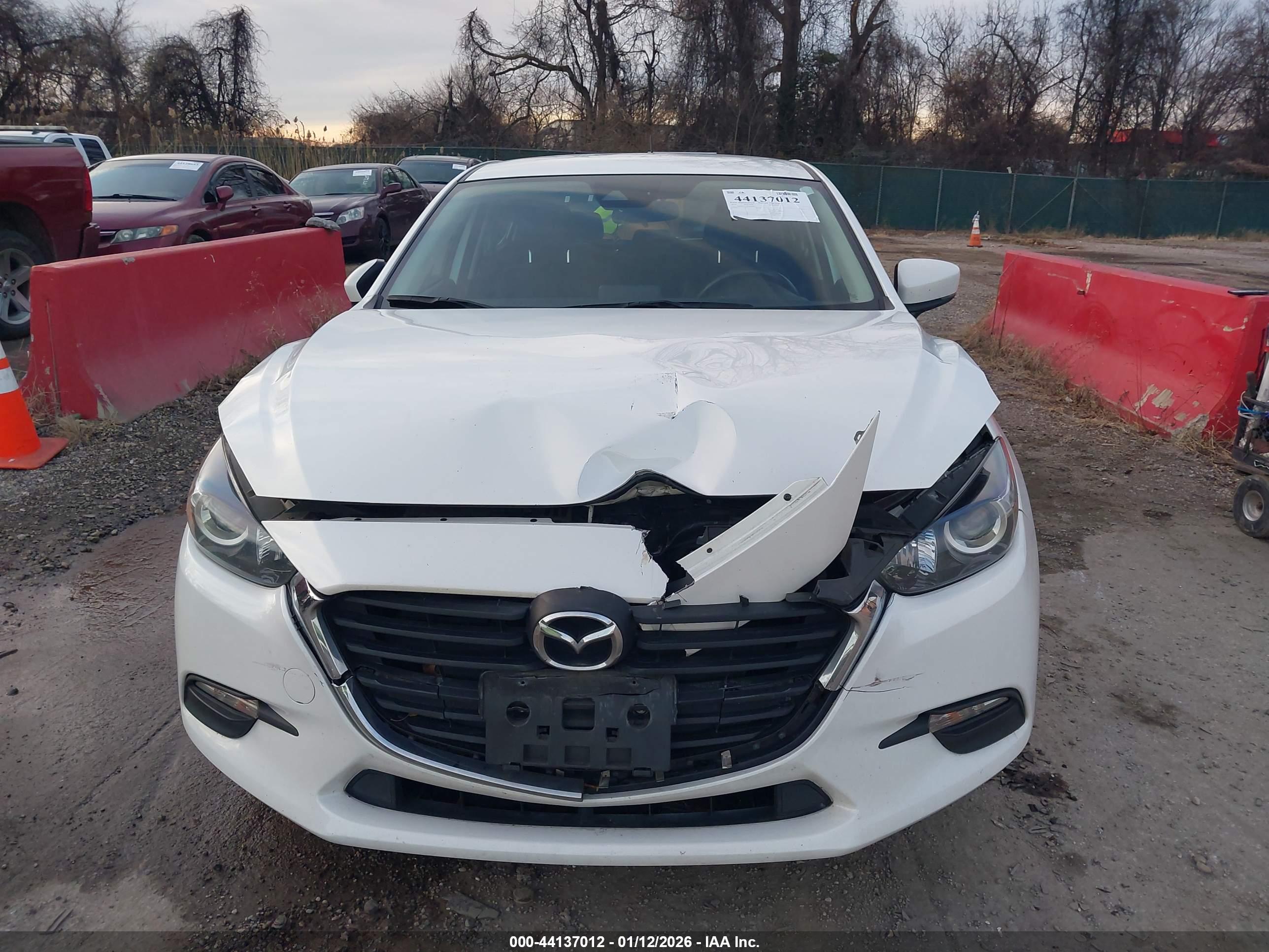 MAZDA MAZDA3 image 6
