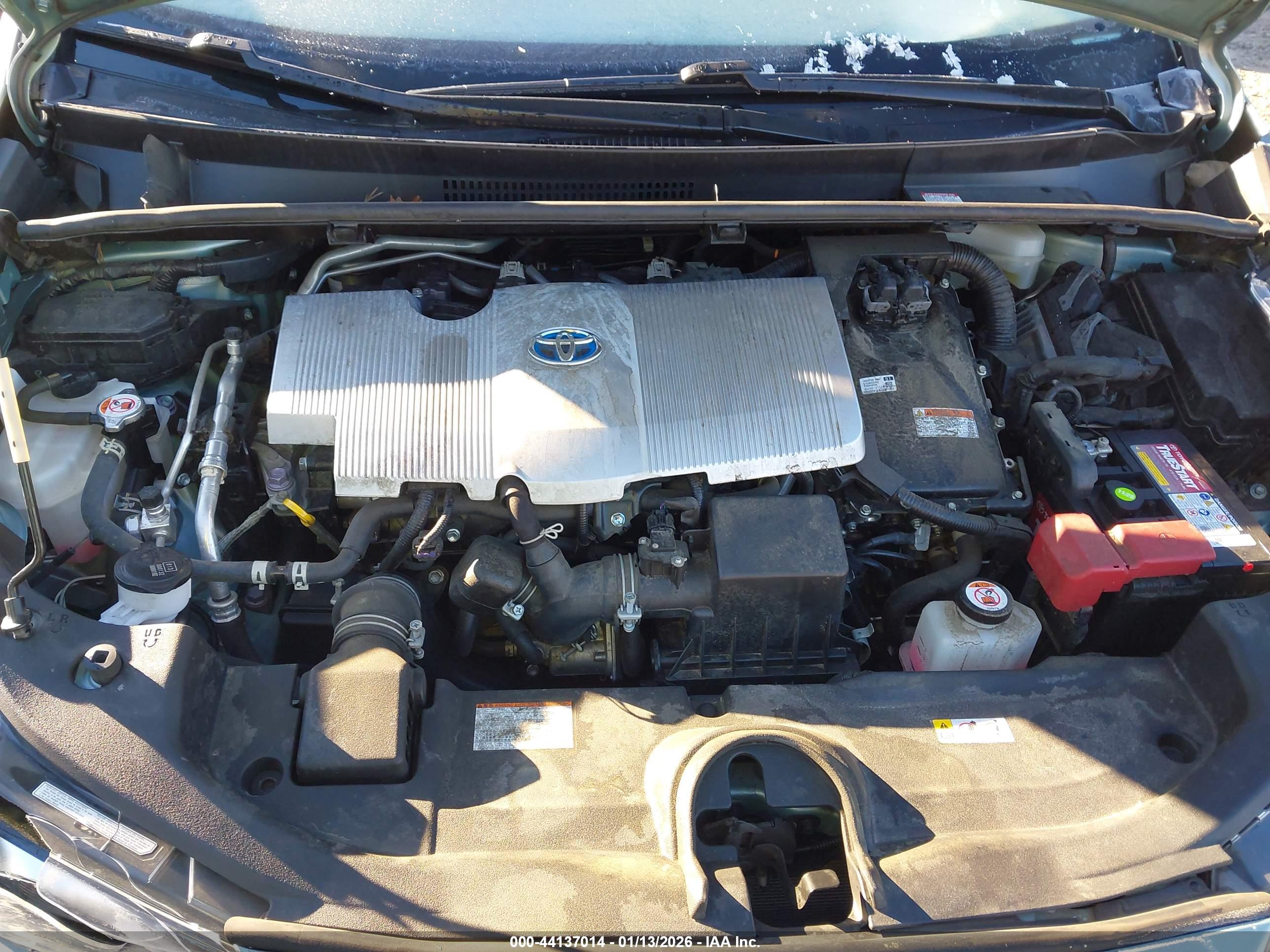TOYOTA PRIUS image 10
