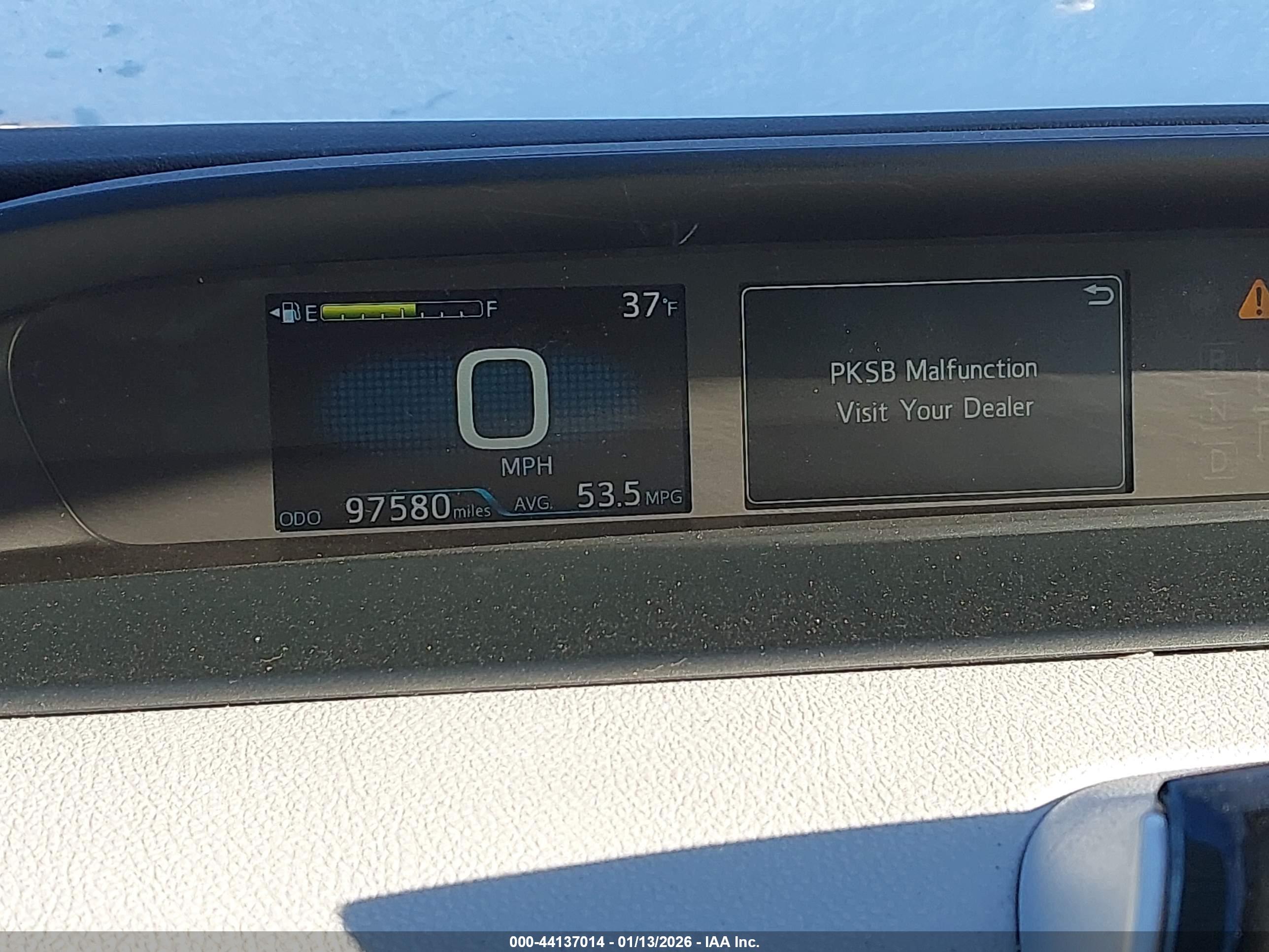 TOYOTA PRIUS image 7