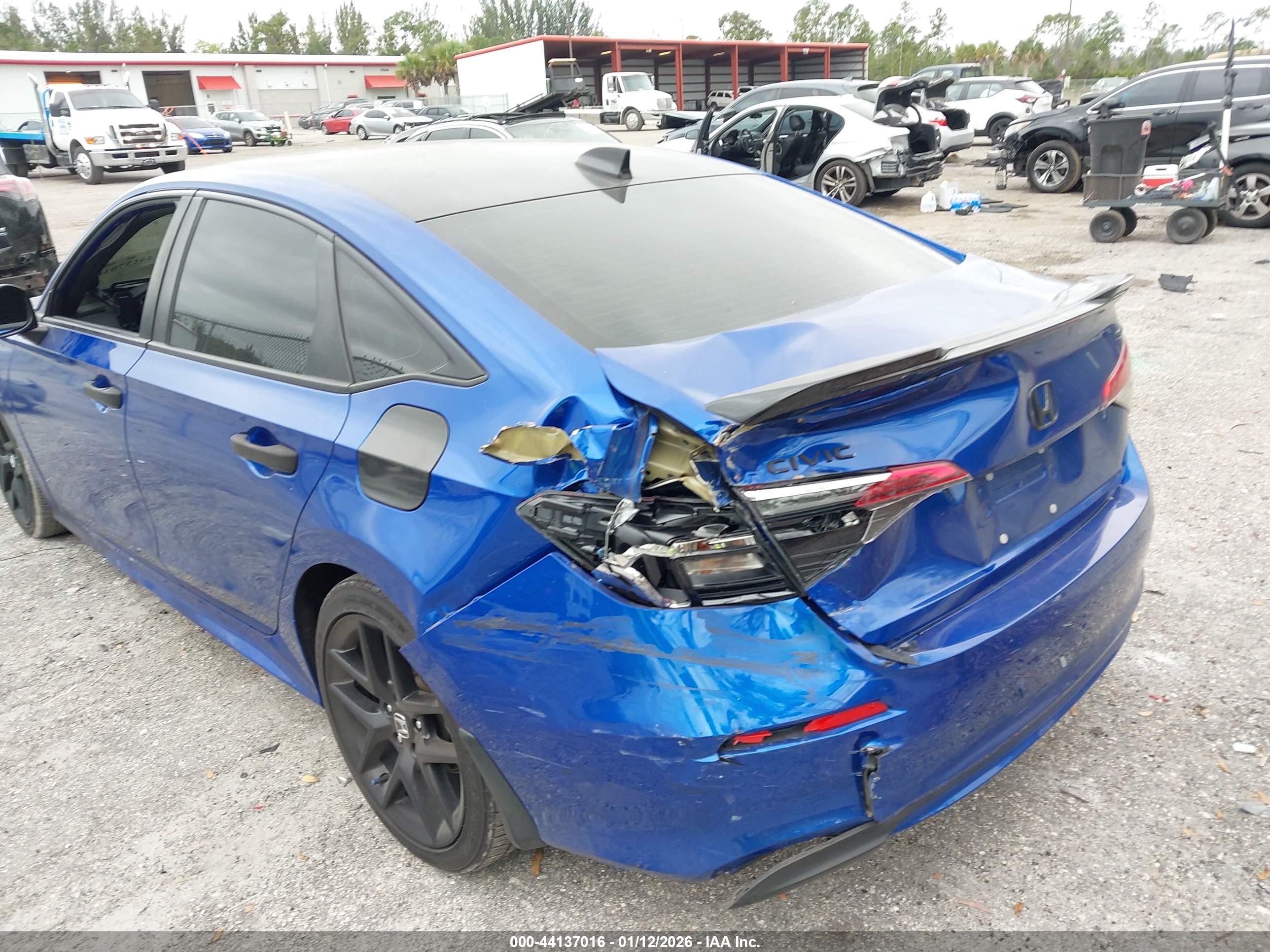 HONDA CIVIC image 6