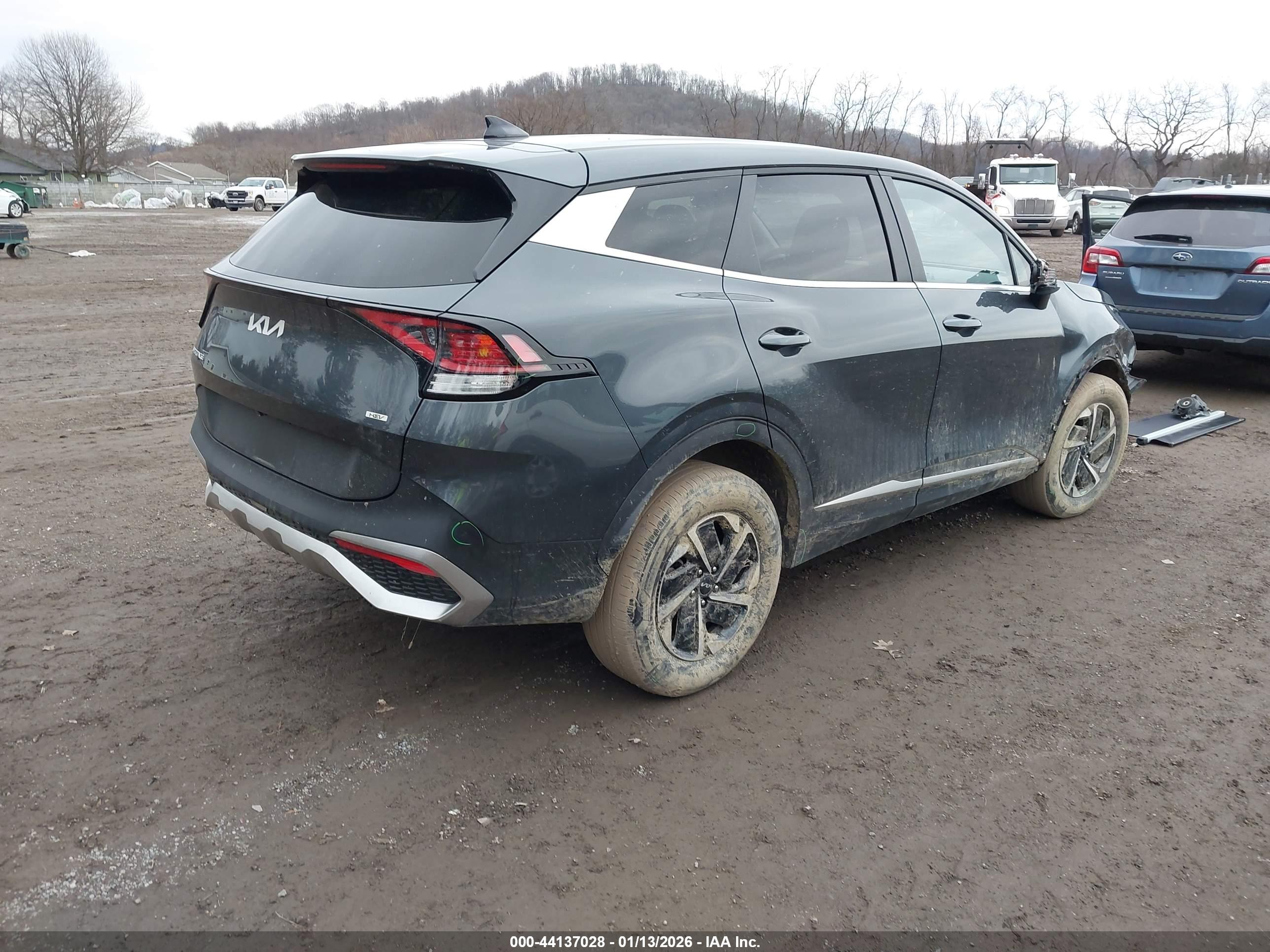 KIA SPORTAGE image 4