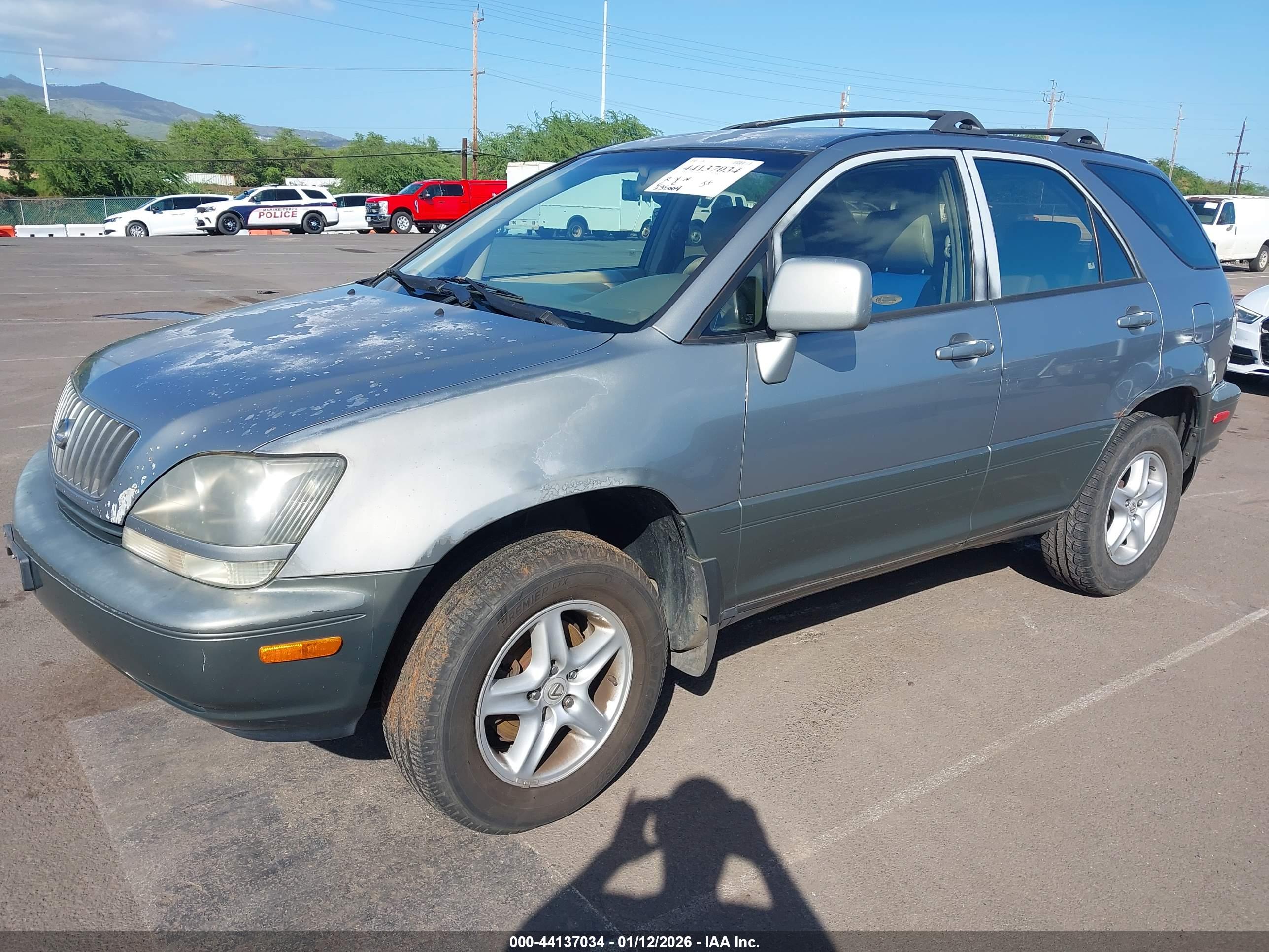 LEXUS RX image 2