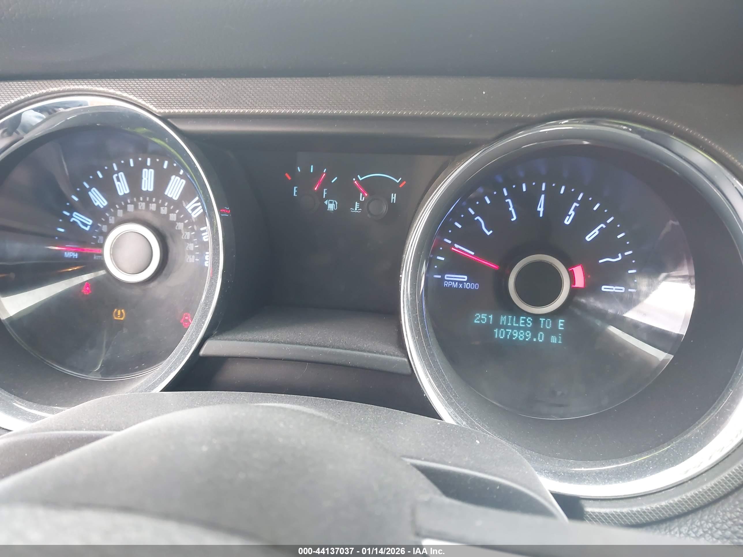 FORD MUSTANG image 7