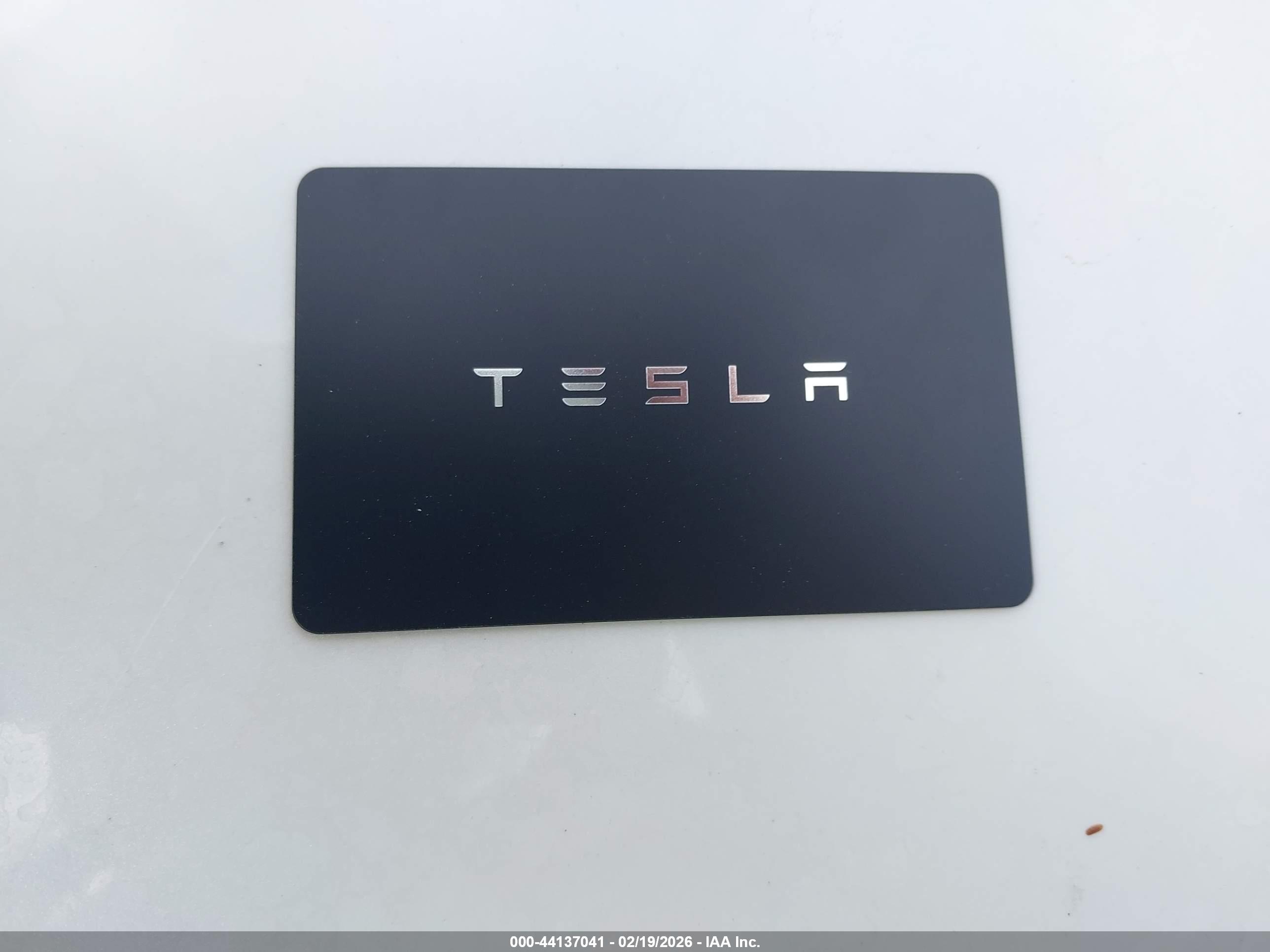 TESLA MODEL image 11