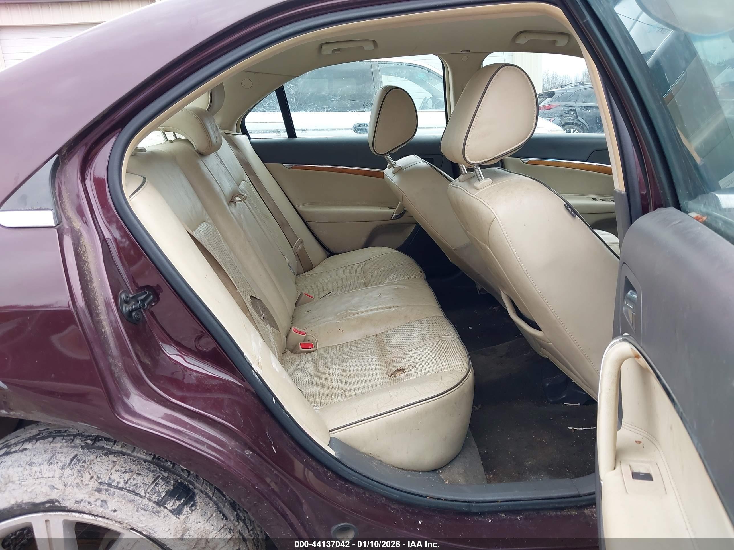 LINCOLN MKZ image 8