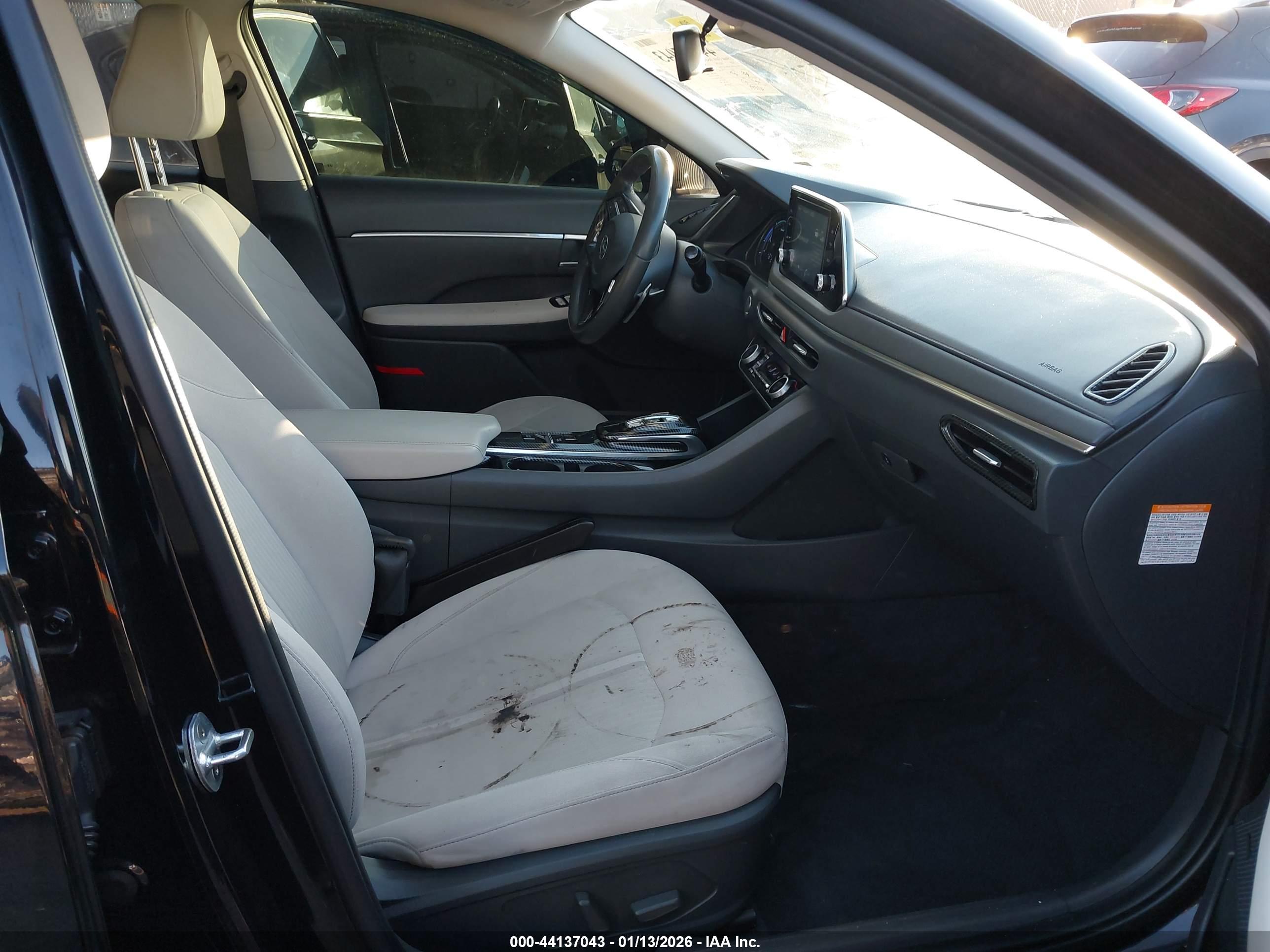 HYUNDAI SONATA image 5