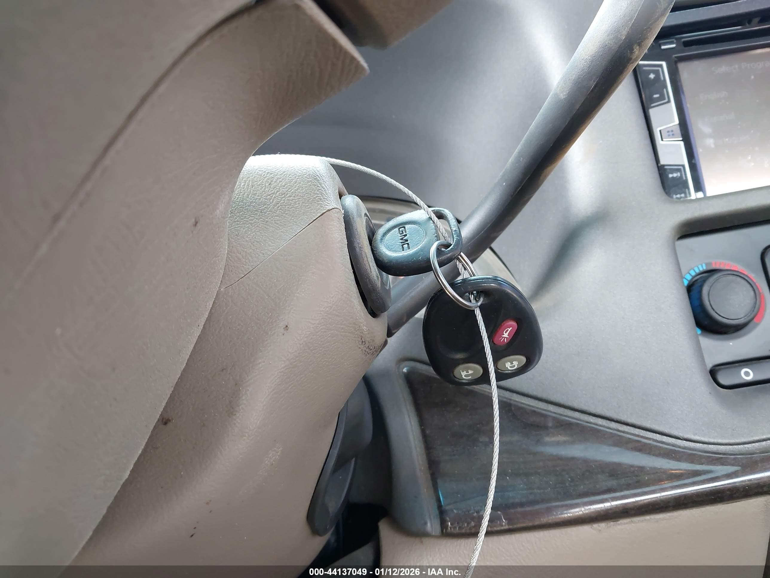 GMC SIERRA image 11