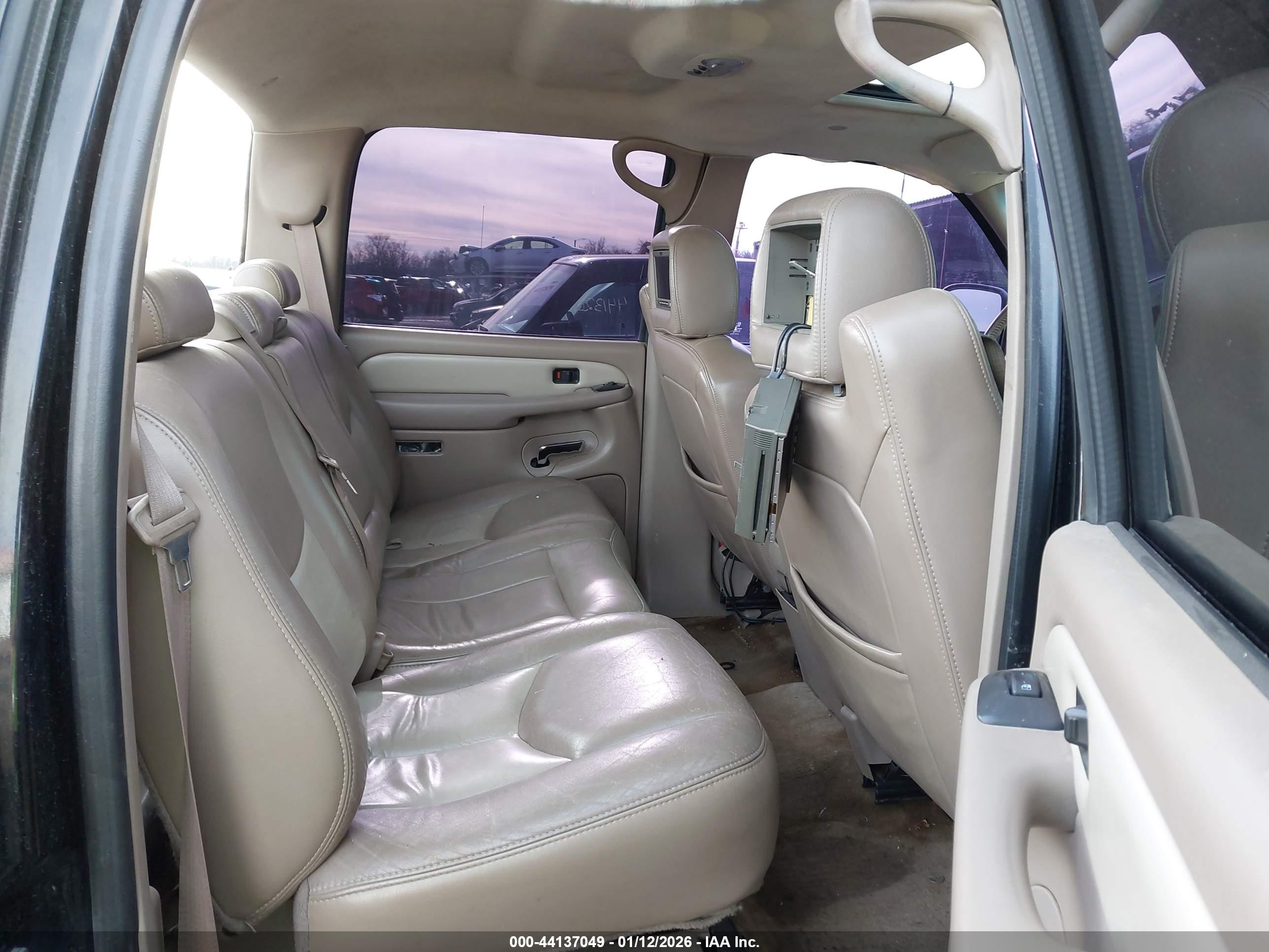 GMC SIERRA image 8