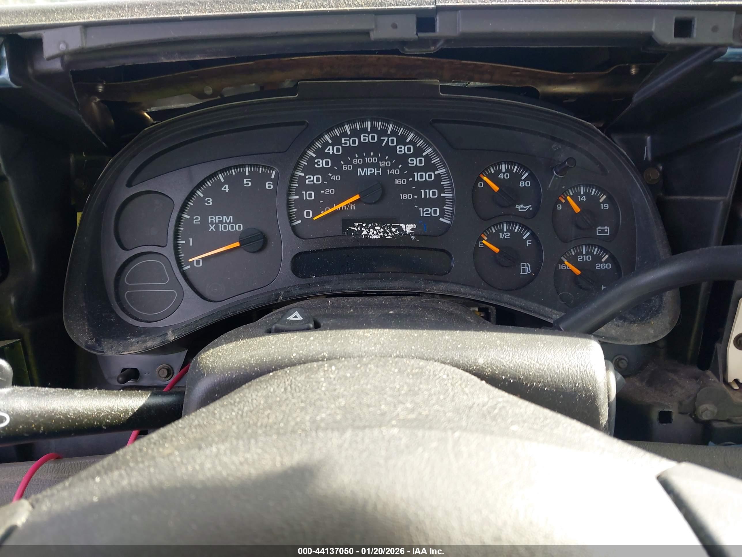 CHEVROLET SILVERADO image 7