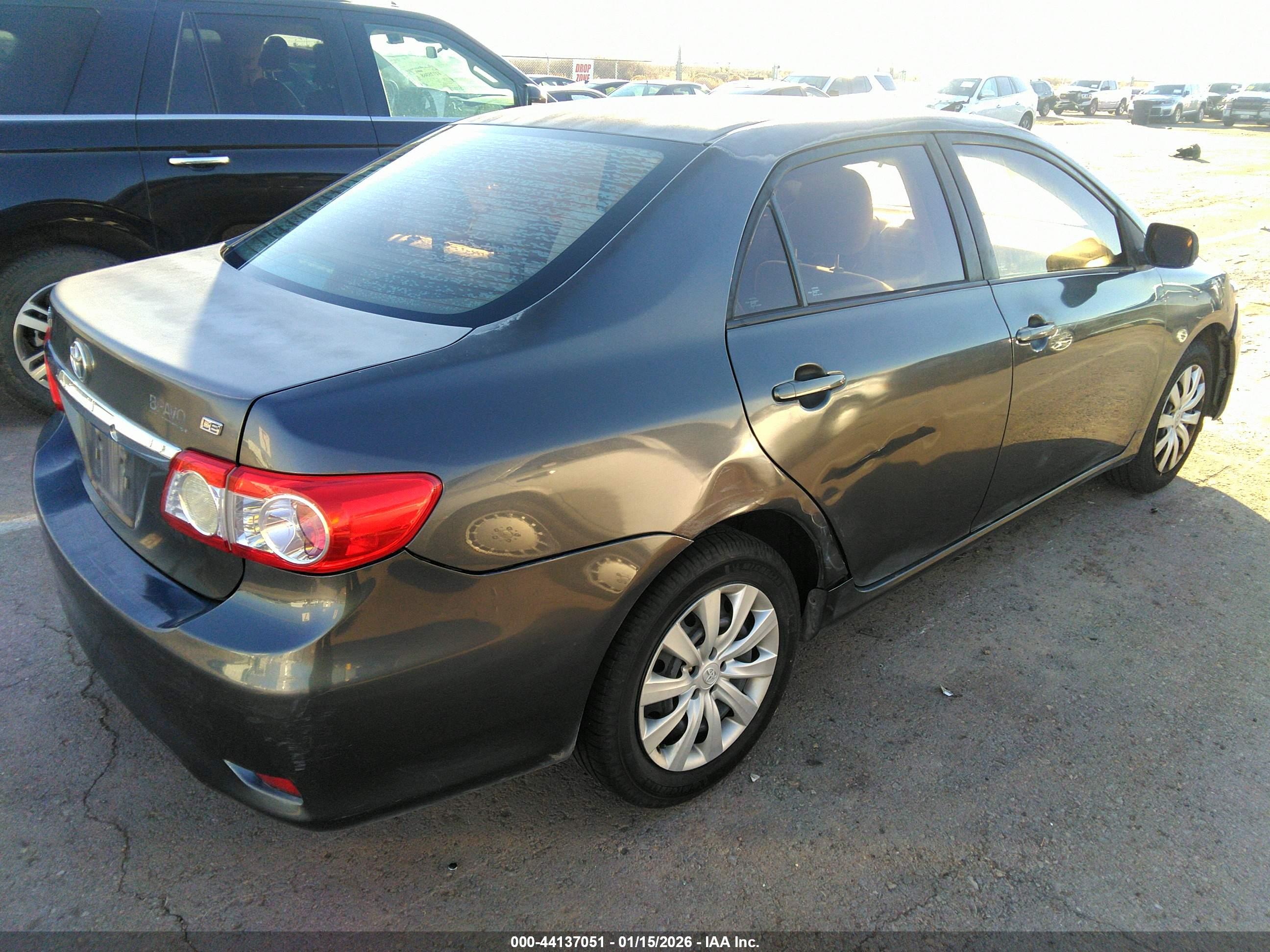 TOYOTA COROLLA image 4