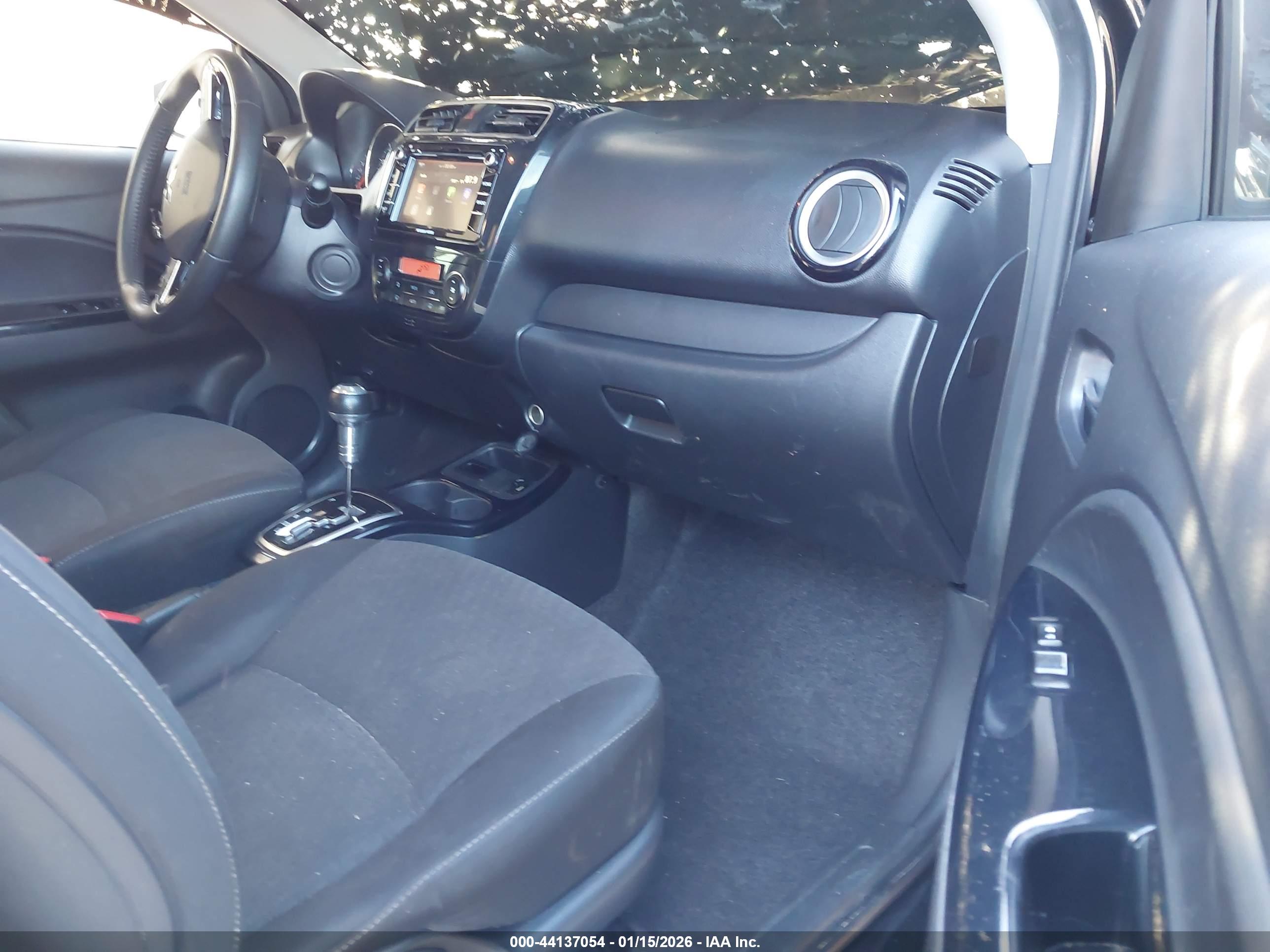 MITSUBISHI MIRAGE image 5