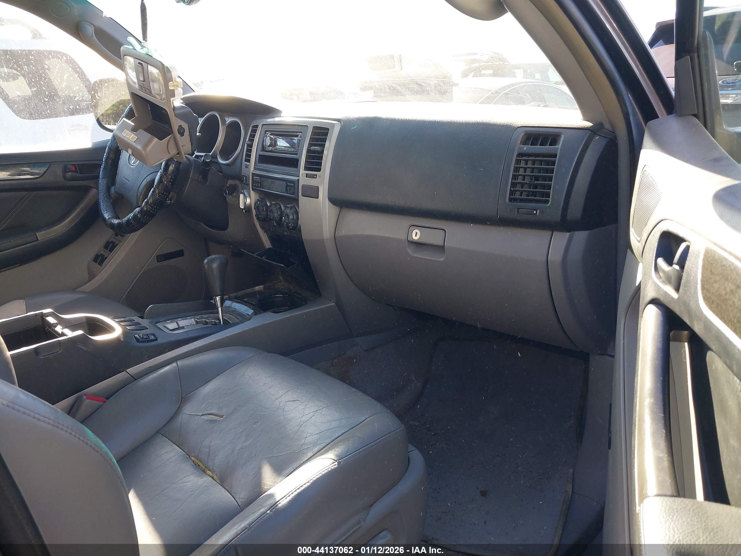 TOYOTA 4RUNNER image 5