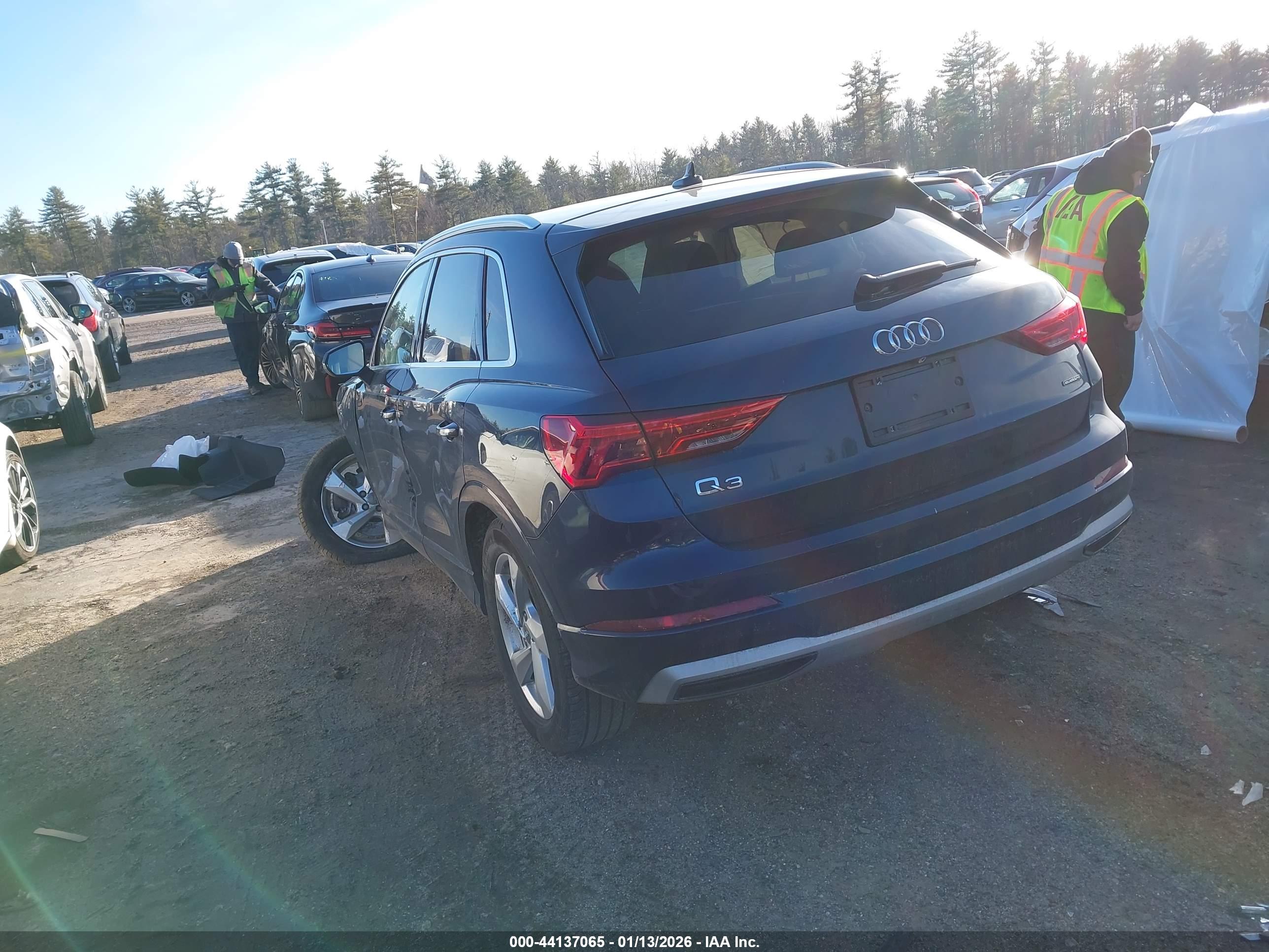 AUDI Q3 image 3