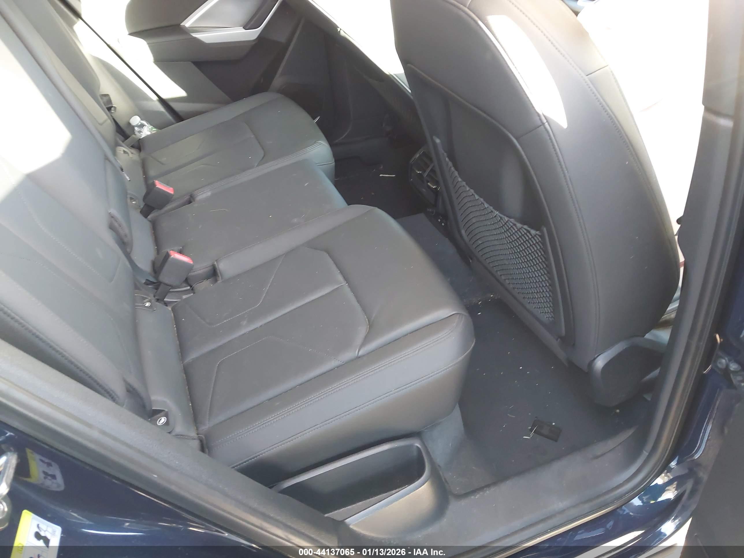 AUDI Q3 image 8