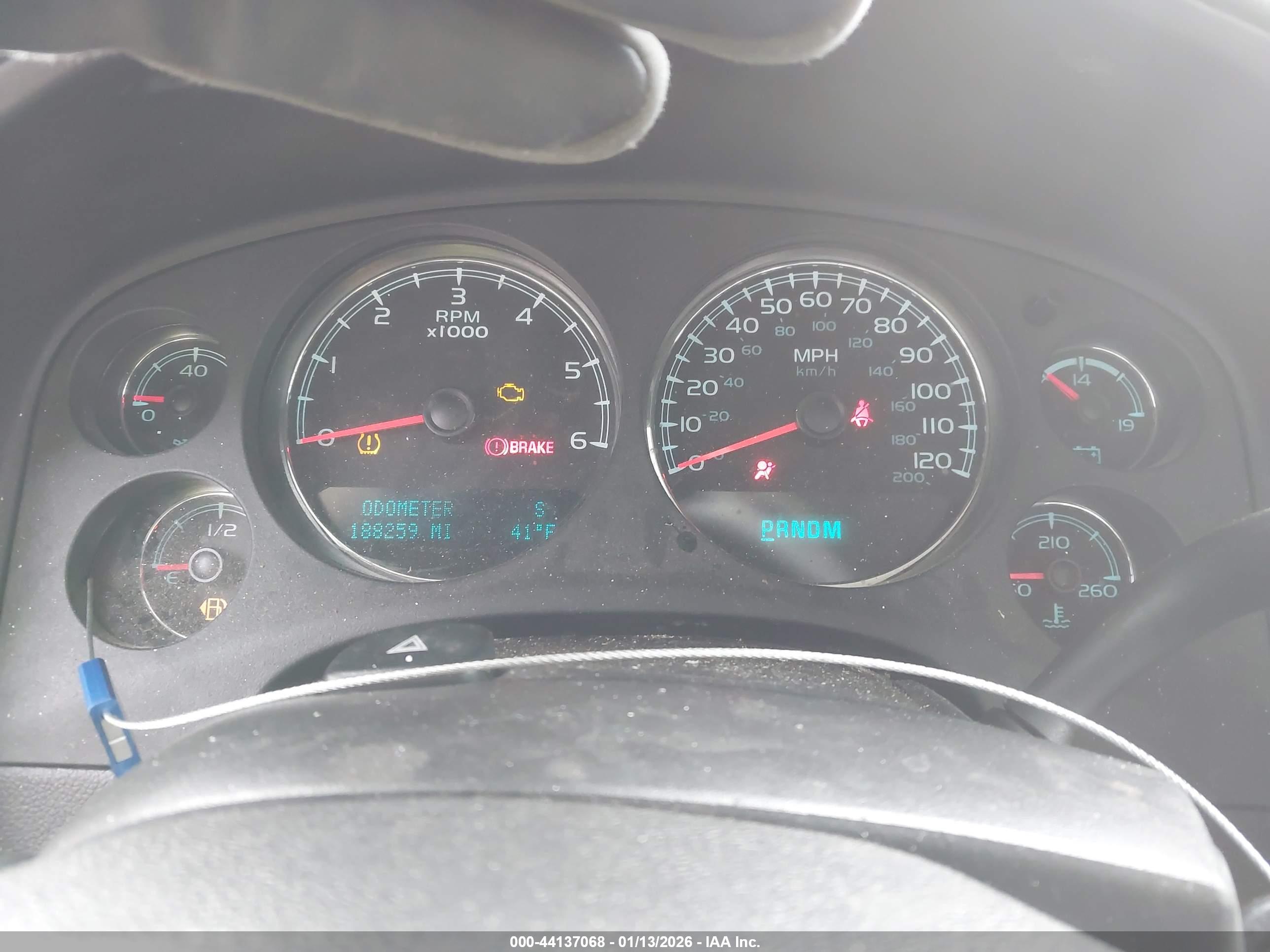 CHEVROLET SILVERADO image 7