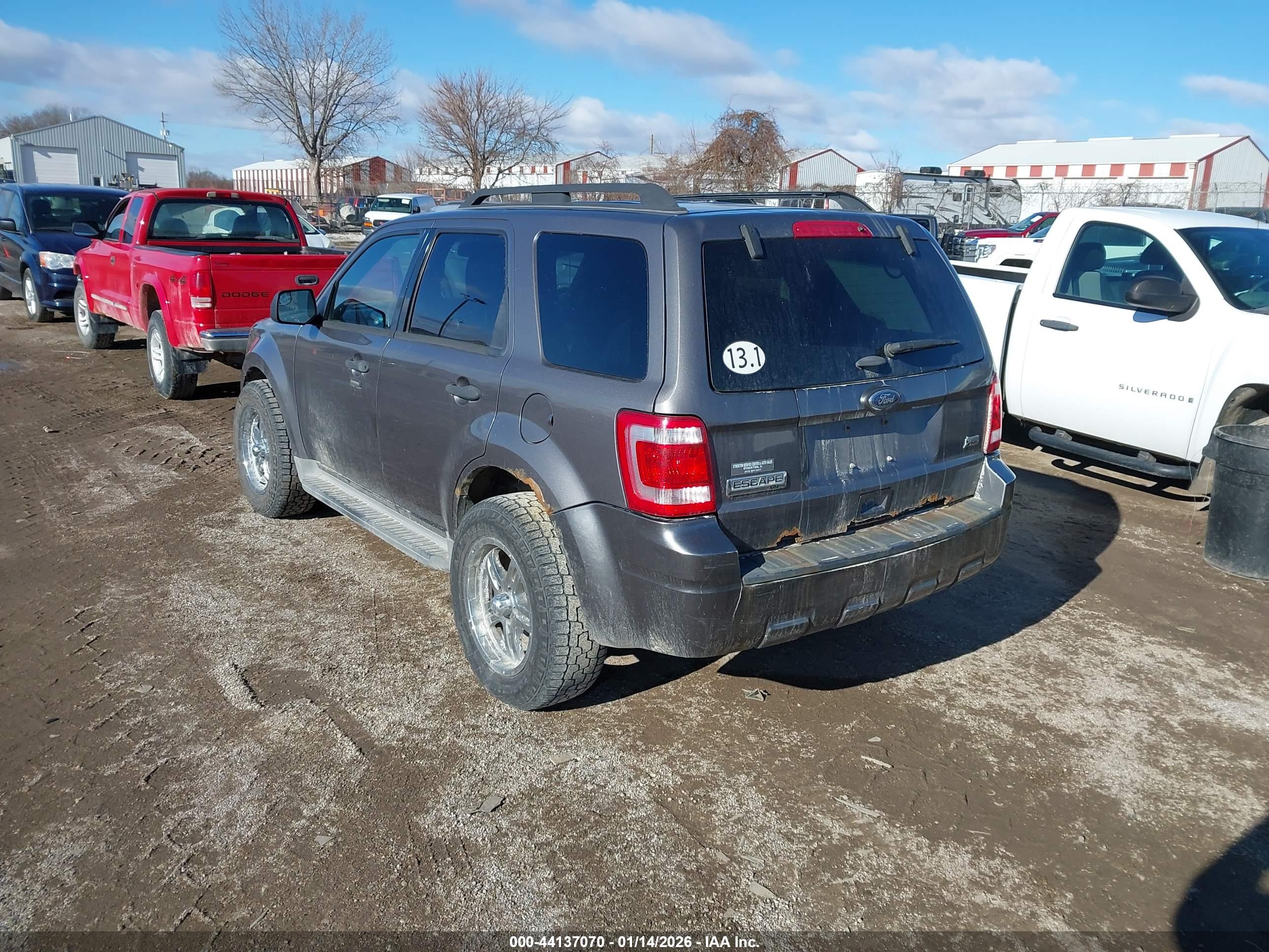 FORD ESCAPE image 3