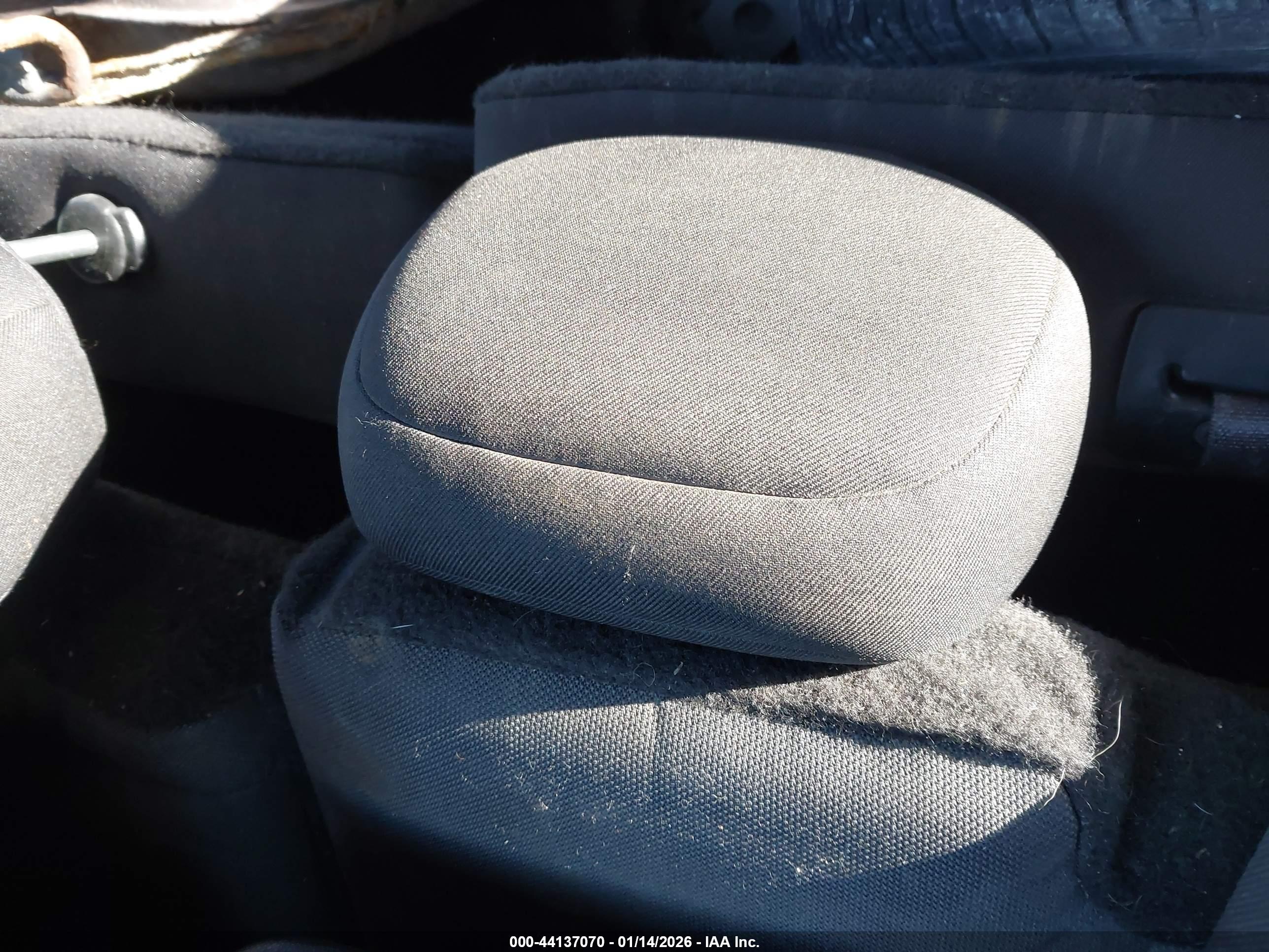FORD ESCAPE image 8