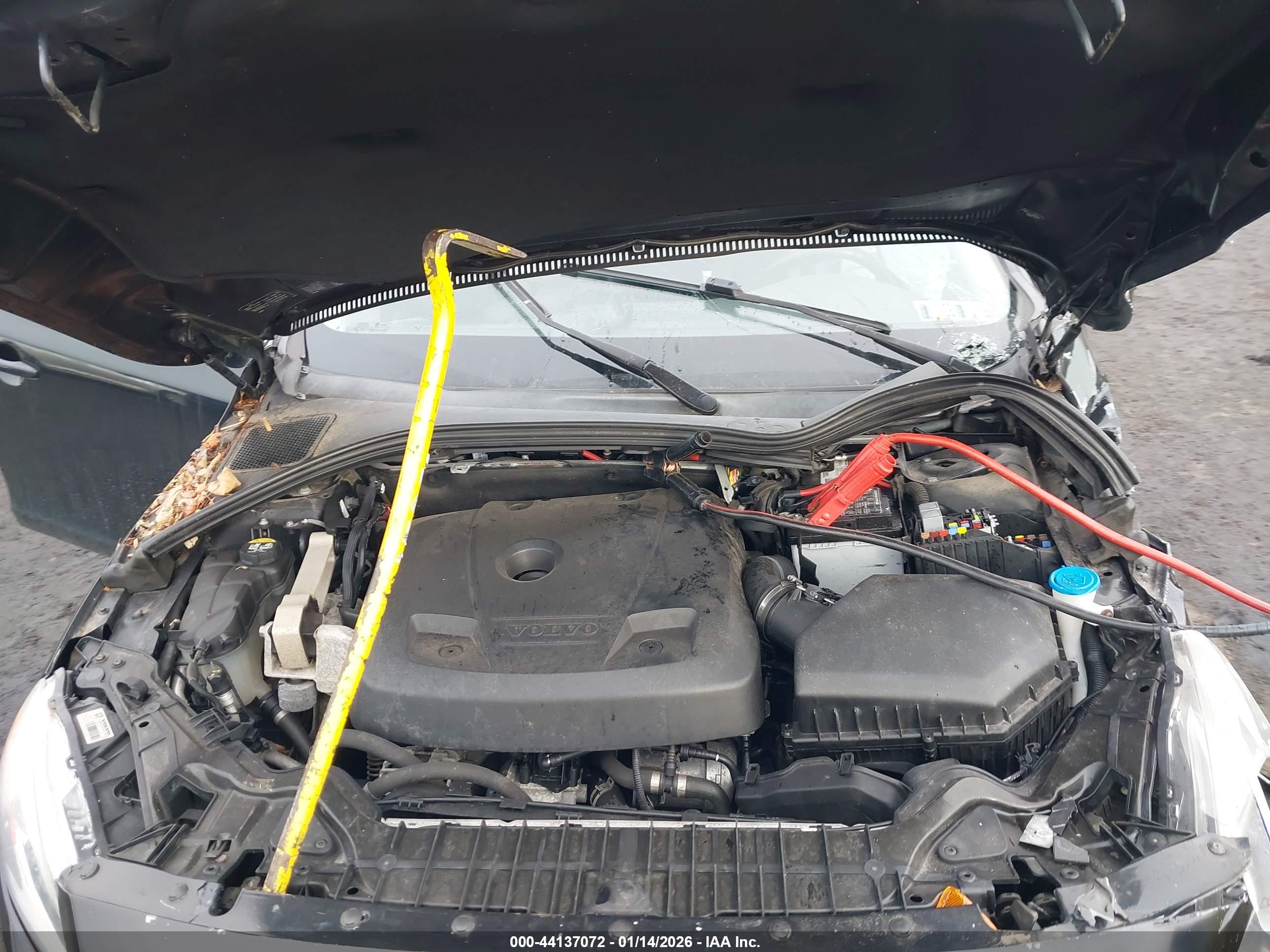 VOLVO S60 image 10
