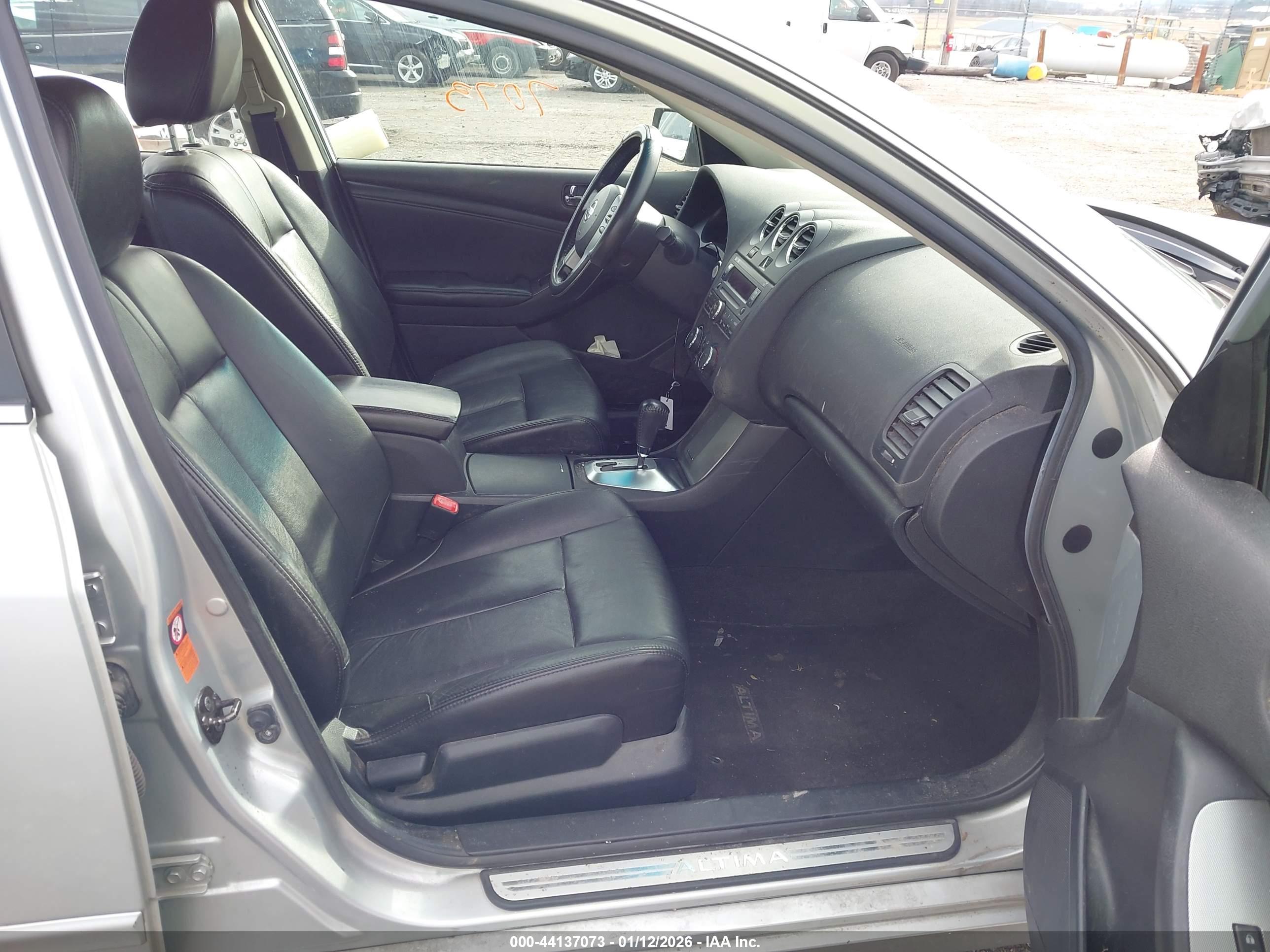 NISSAN ALTIMA image 5