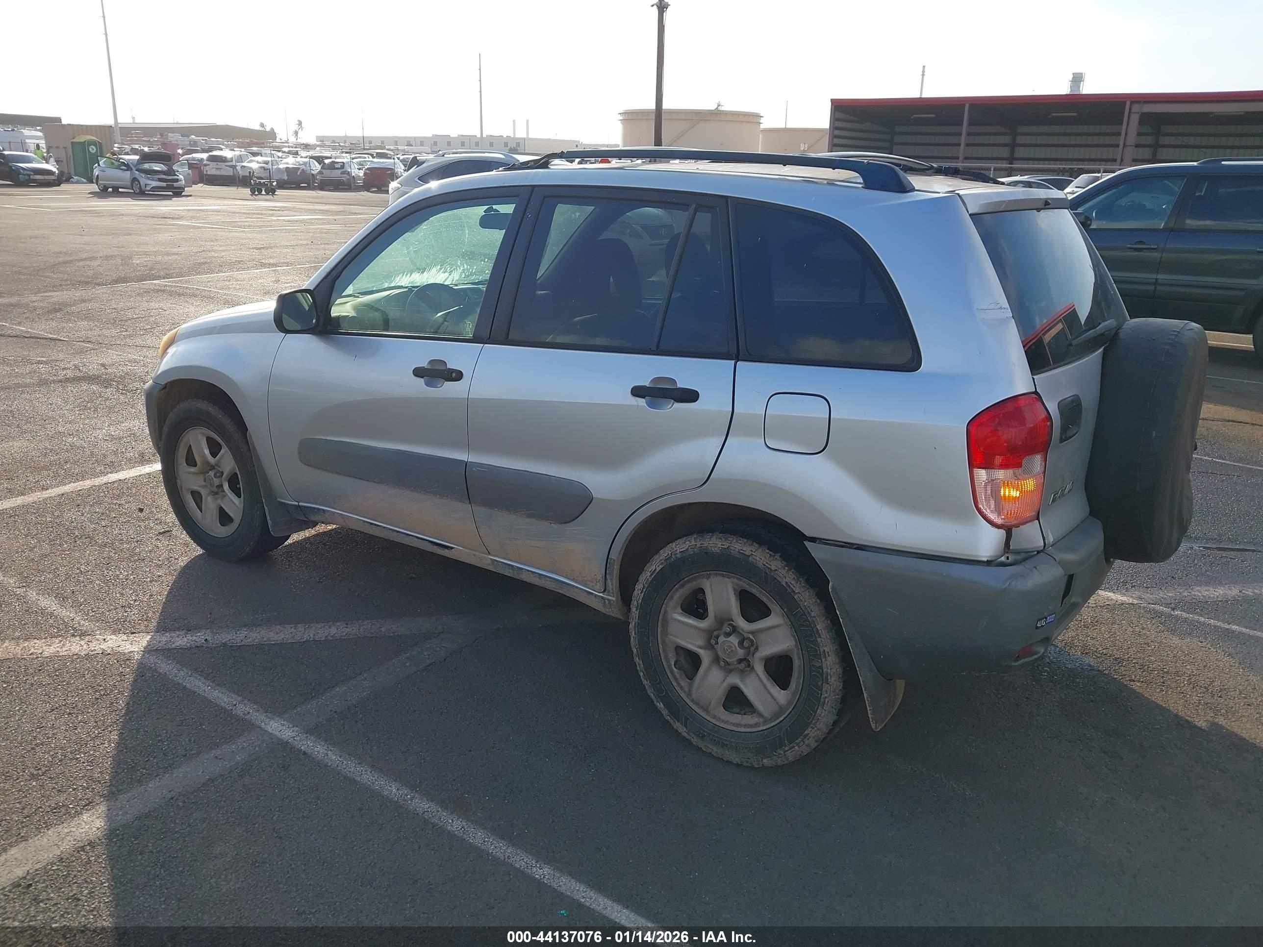 TOYOTA RAV4 image 3