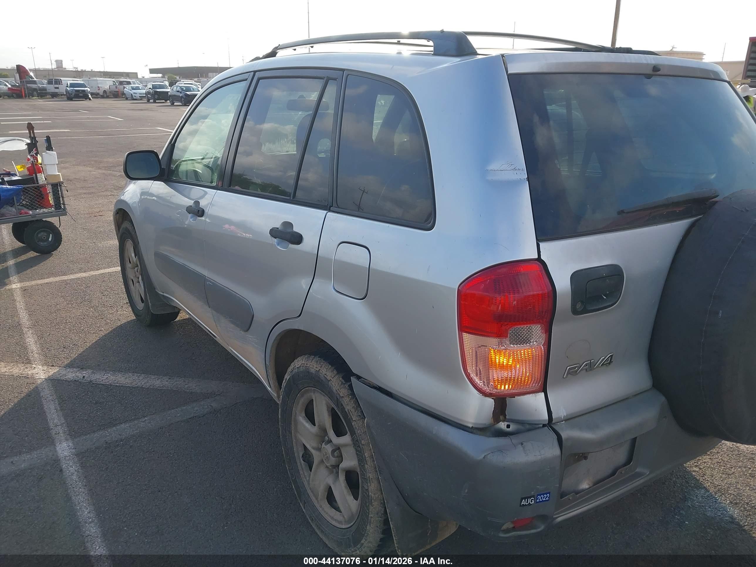 TOYOTA RAV4 image 6