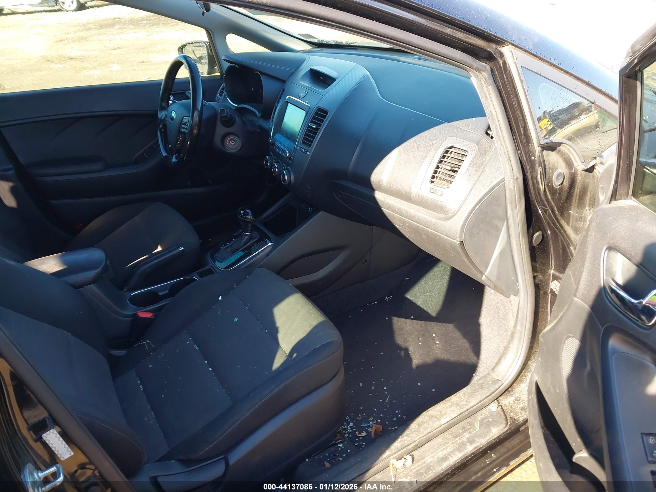 KIA FORTE image 5