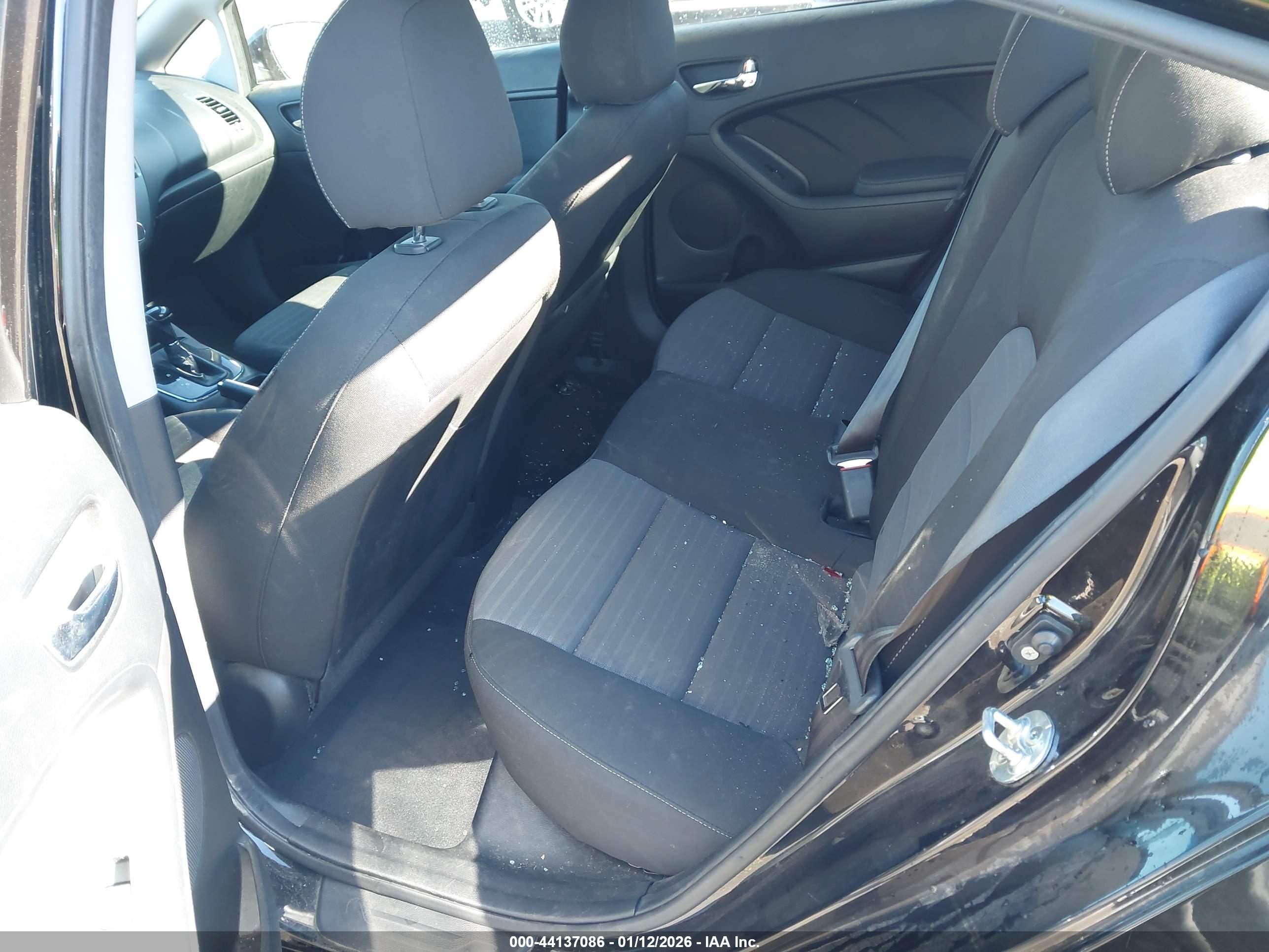 KIA FORTE image 8