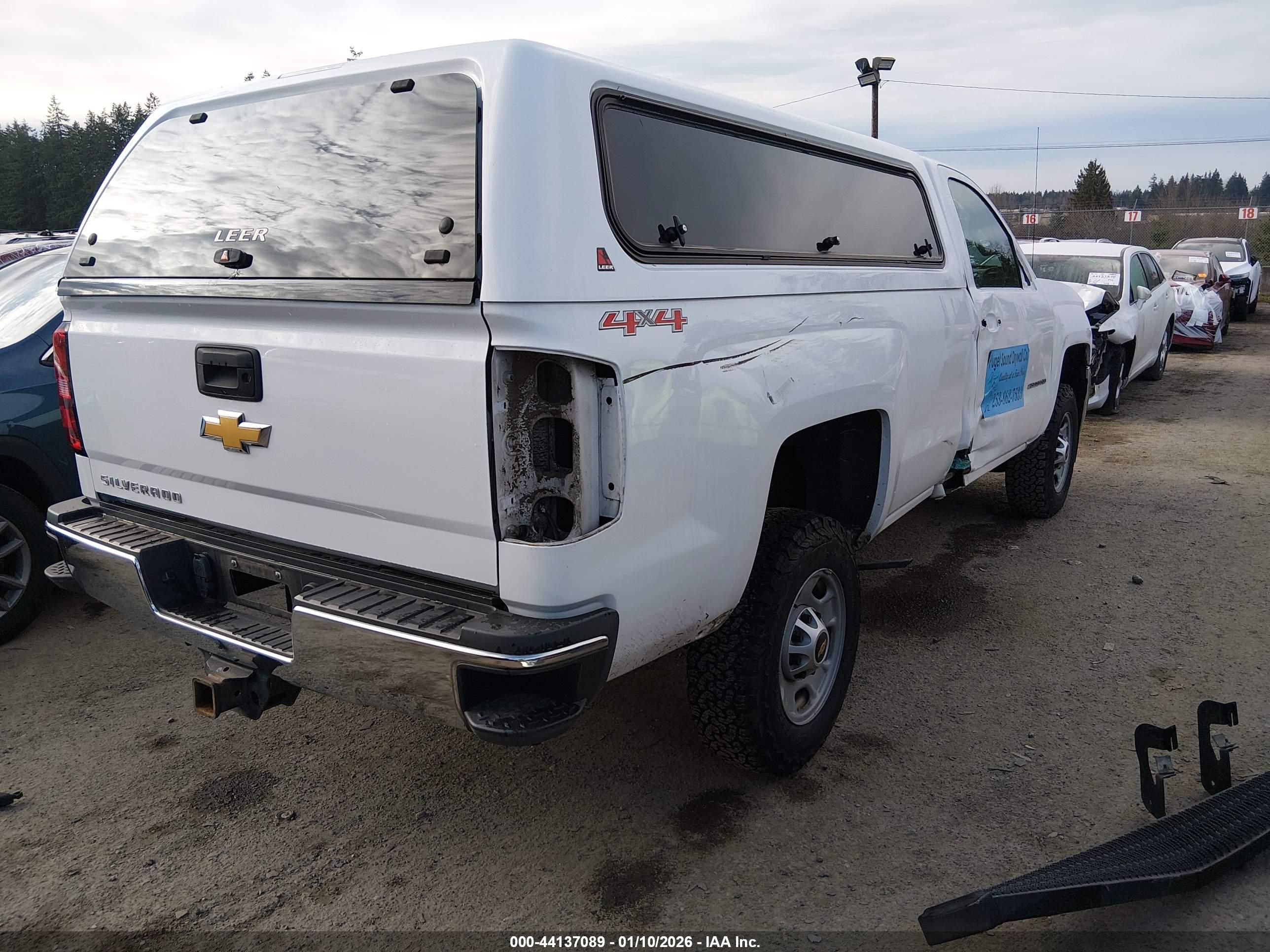 CHEVROLET SILVERADO image 4
