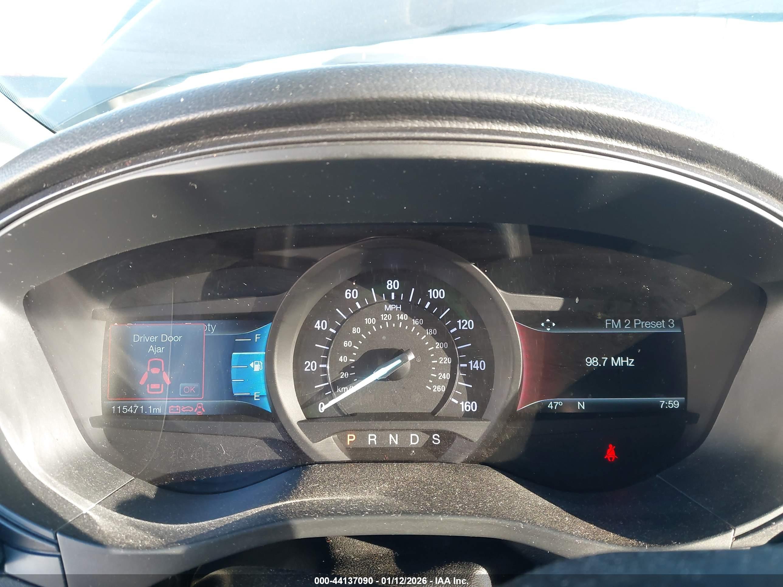 FORD FUSION image 7