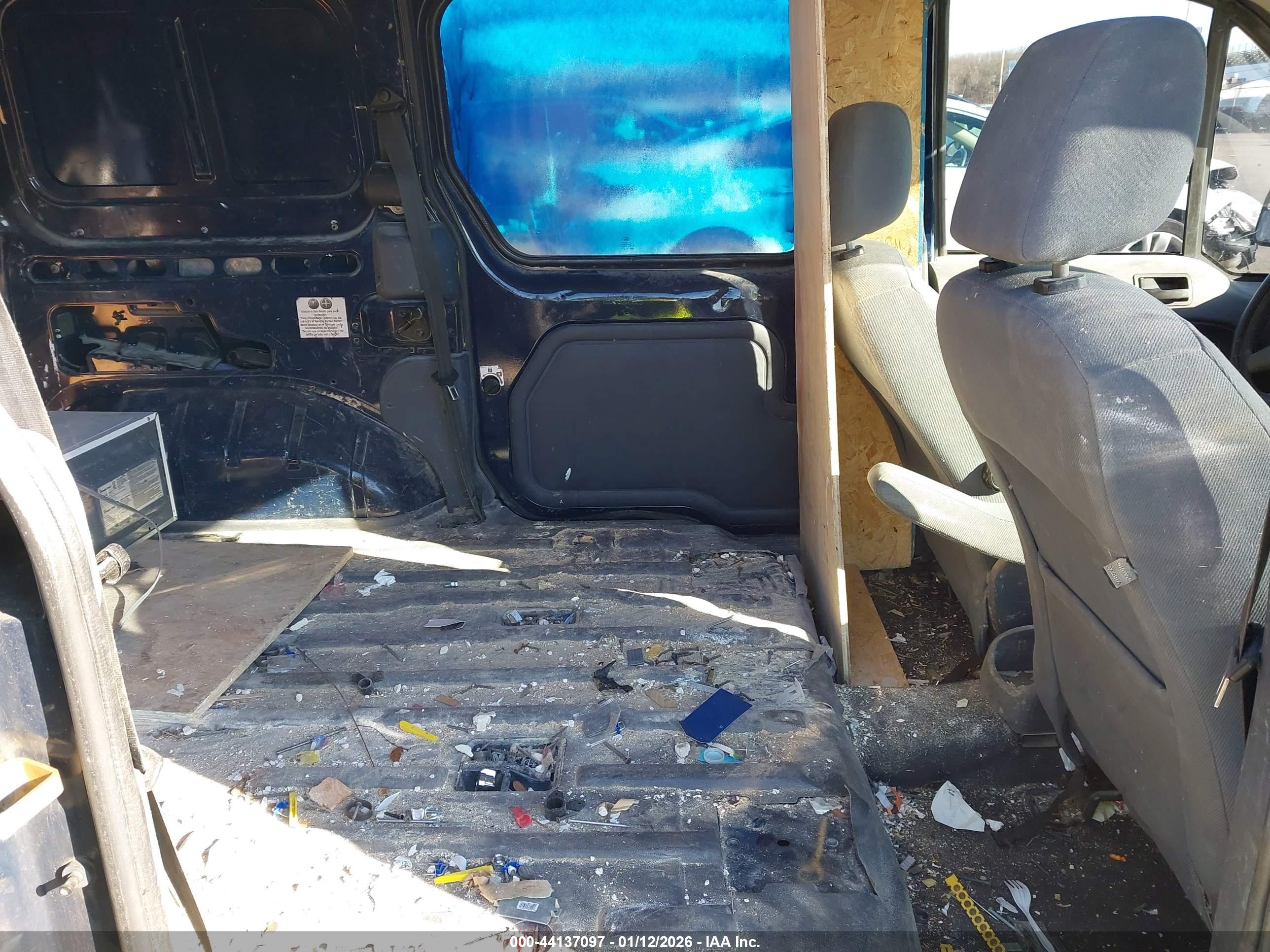FORD TRANSIT image 8