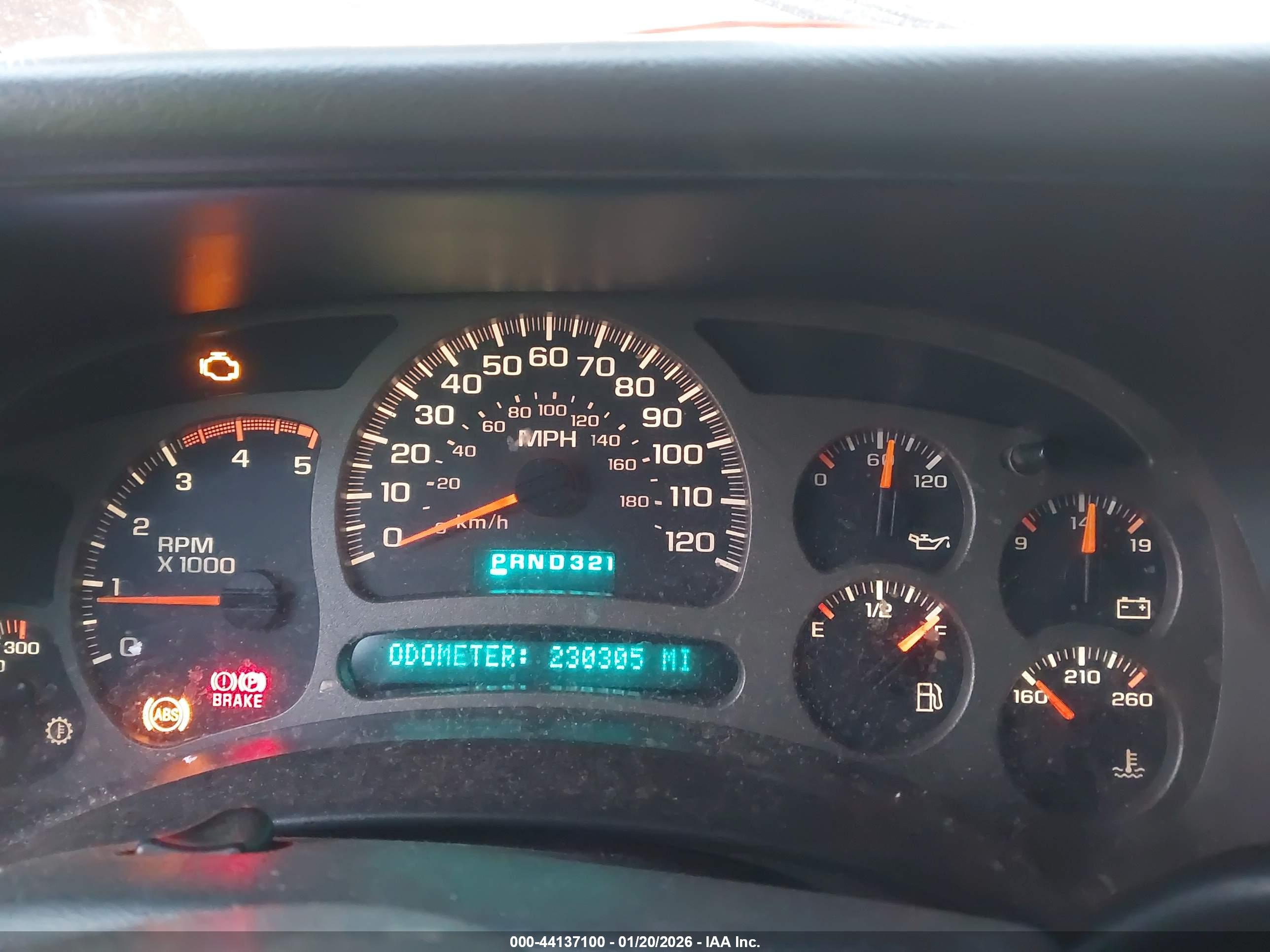 CHEVROLET SILVERADO image 7