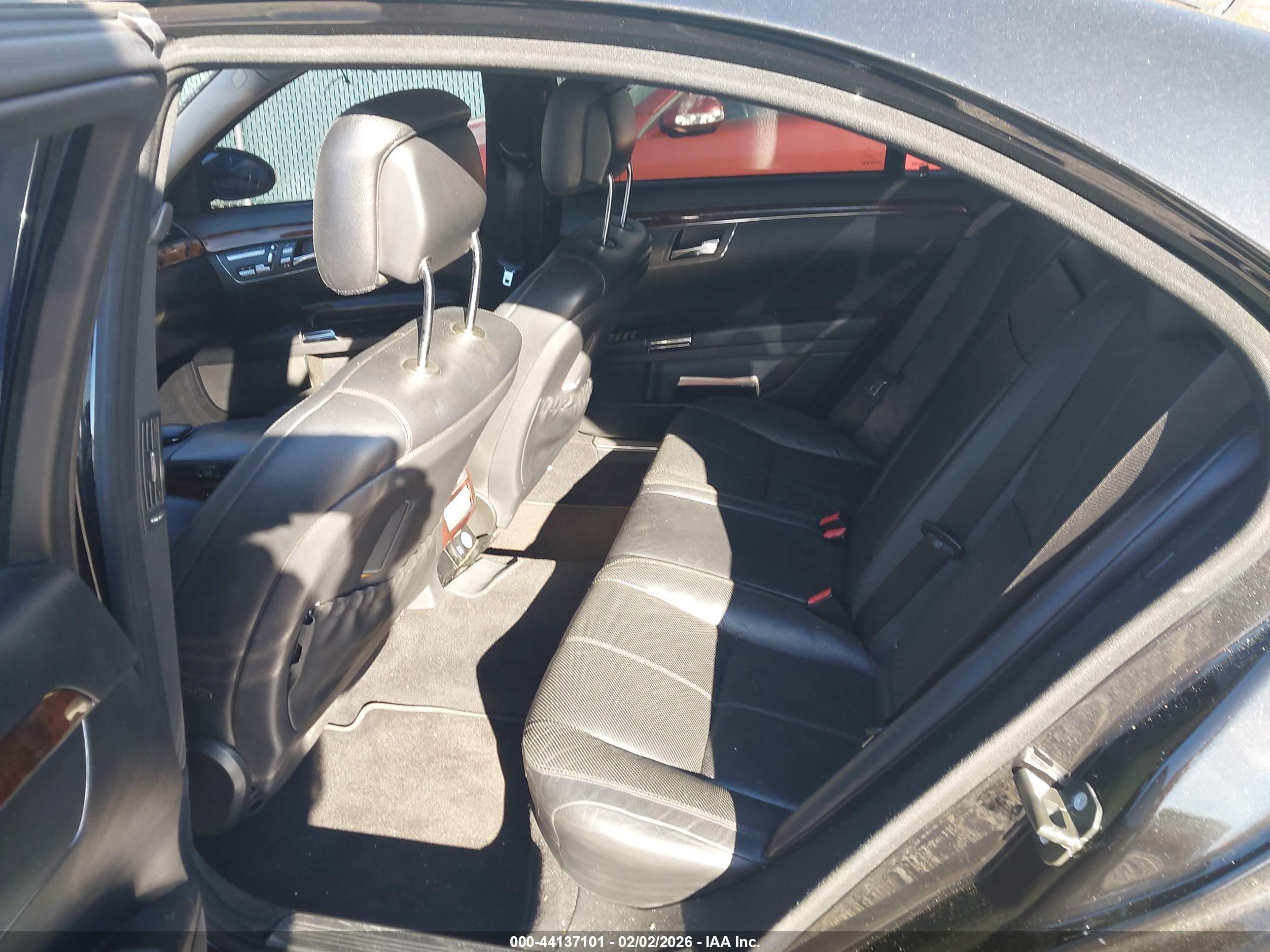 MERCEDES-BENZ S image 8