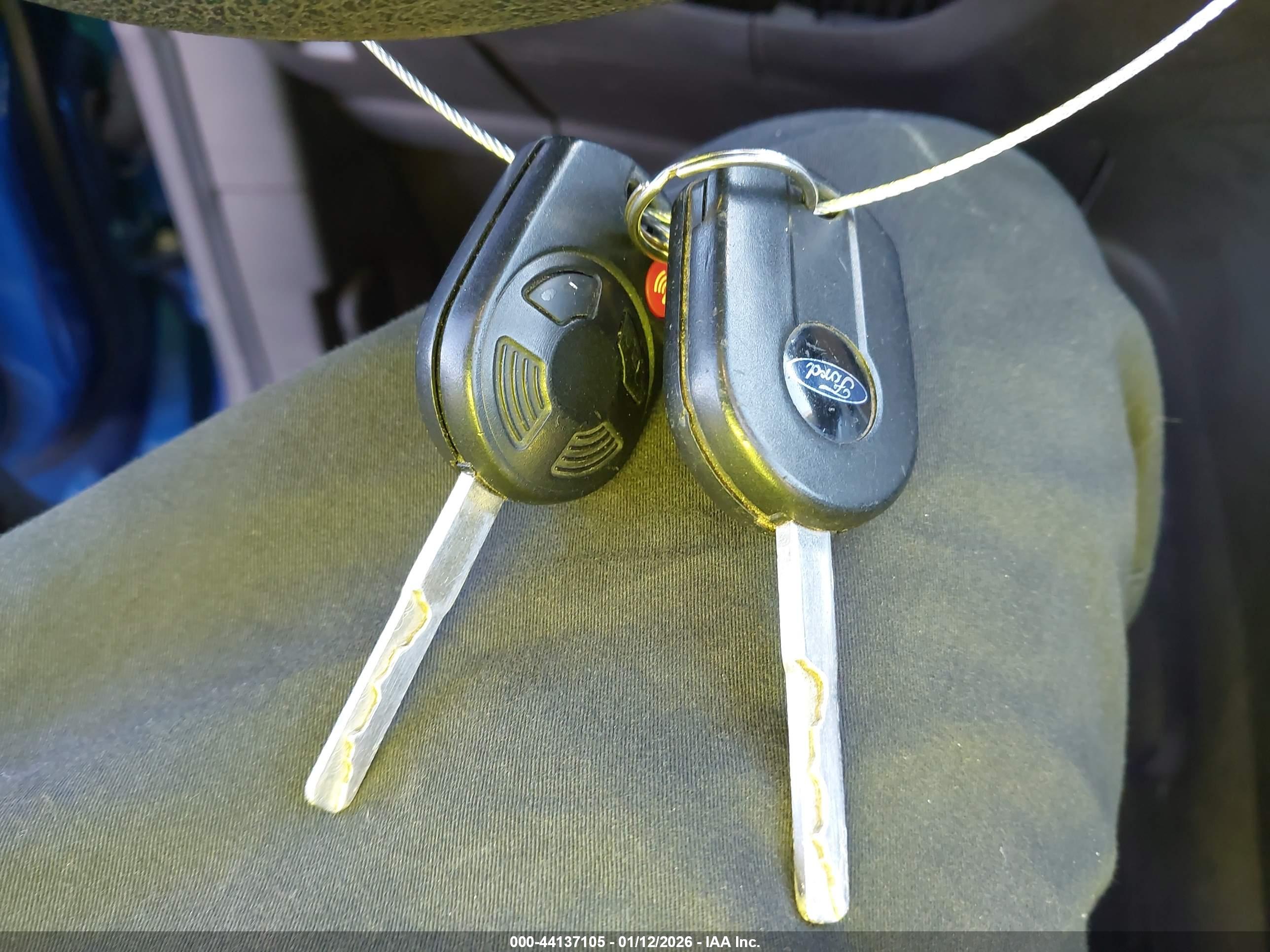 FORD ESCAPE image 11