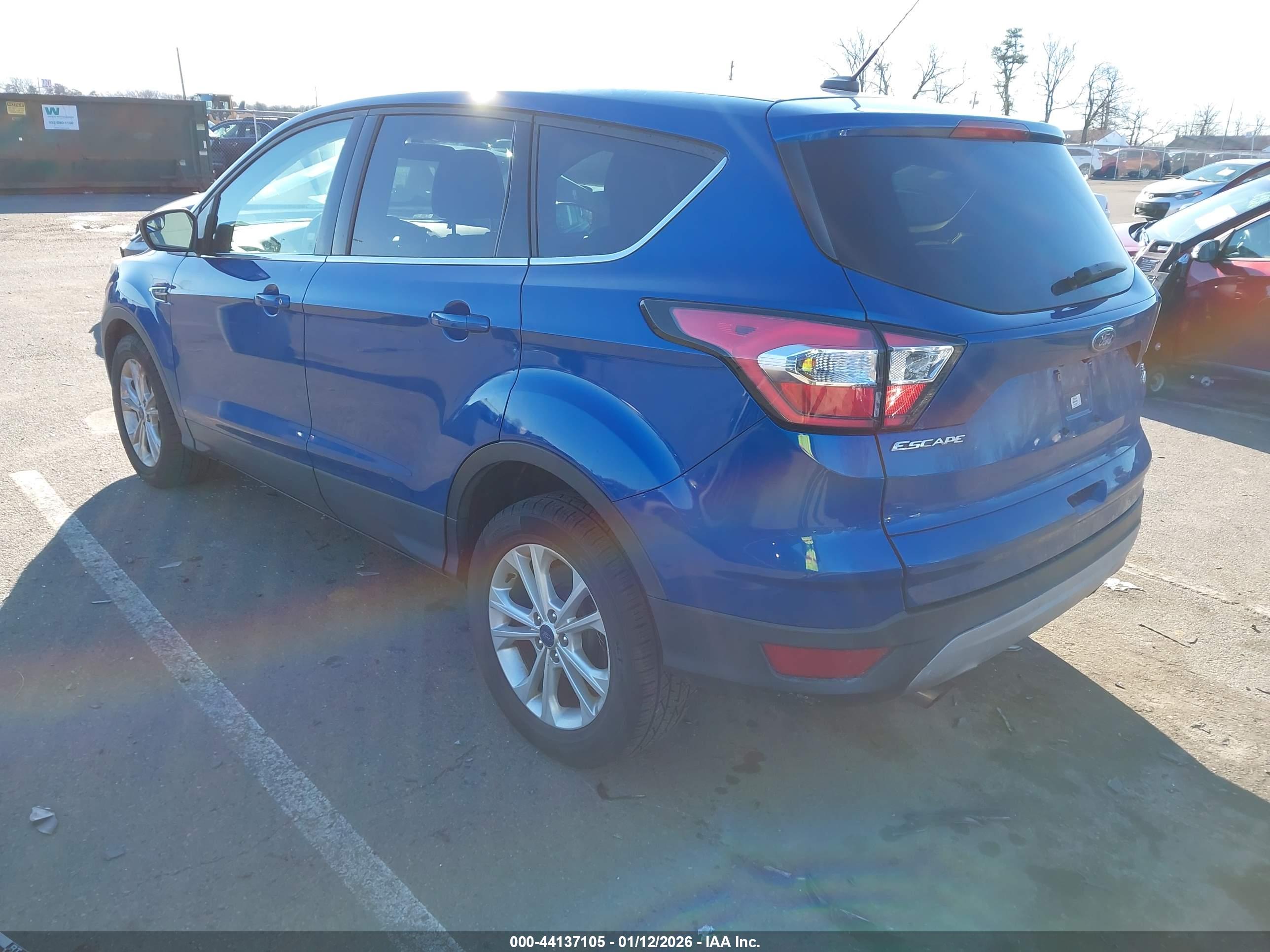 FORD ESCAPE image 3