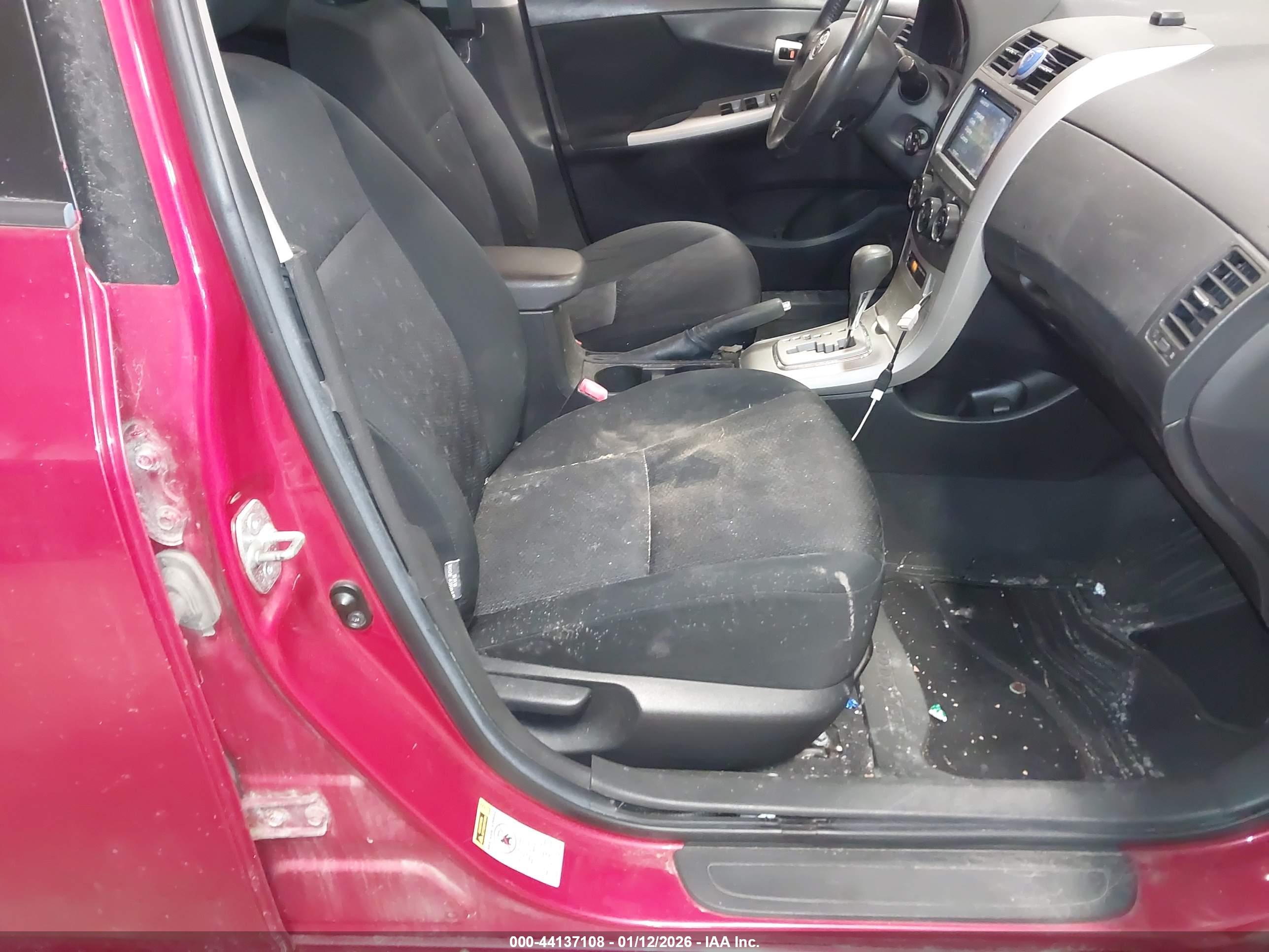 TOYOTA COROLLA image 5