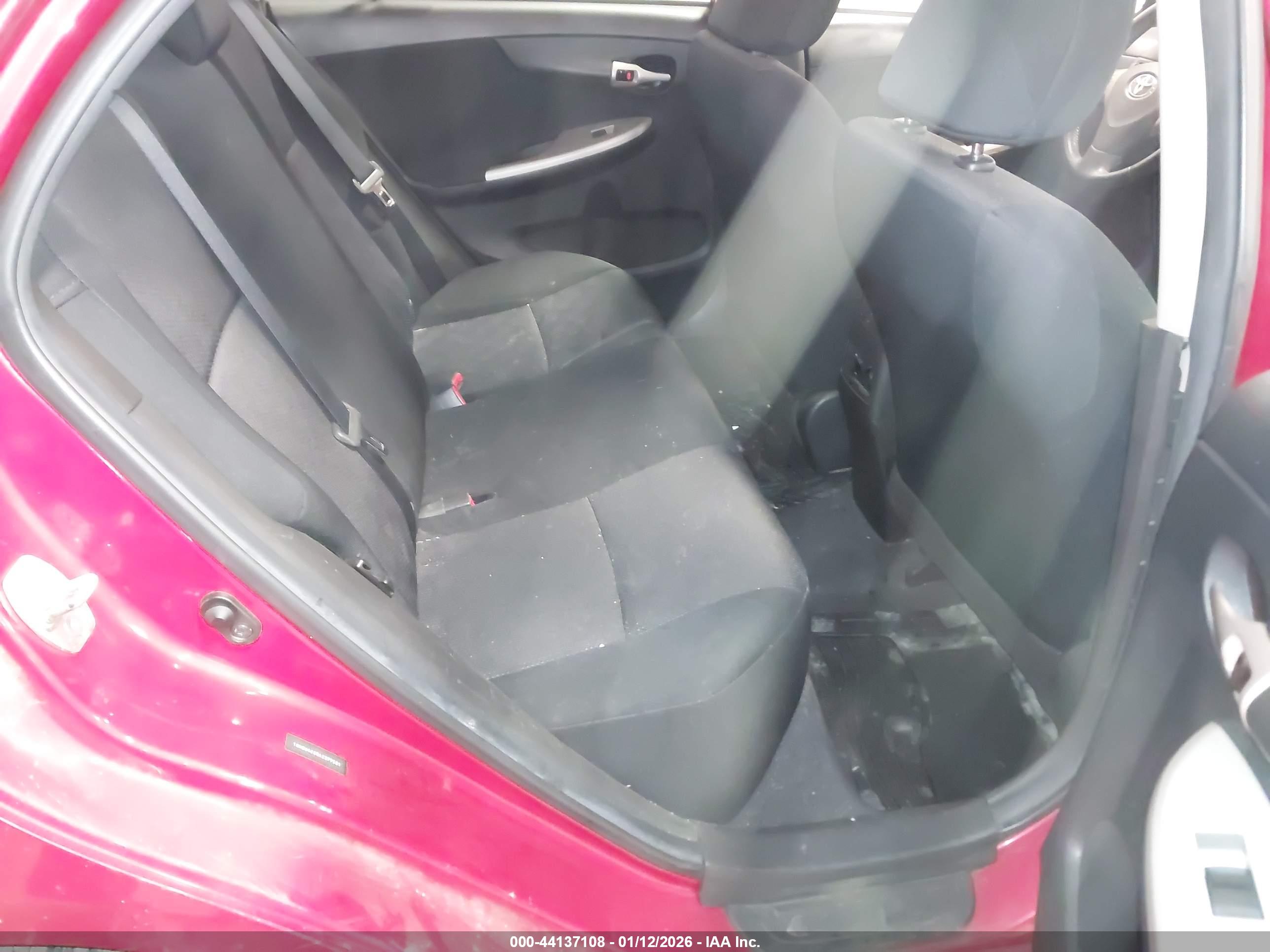 TOYOTA COROLLA image 8