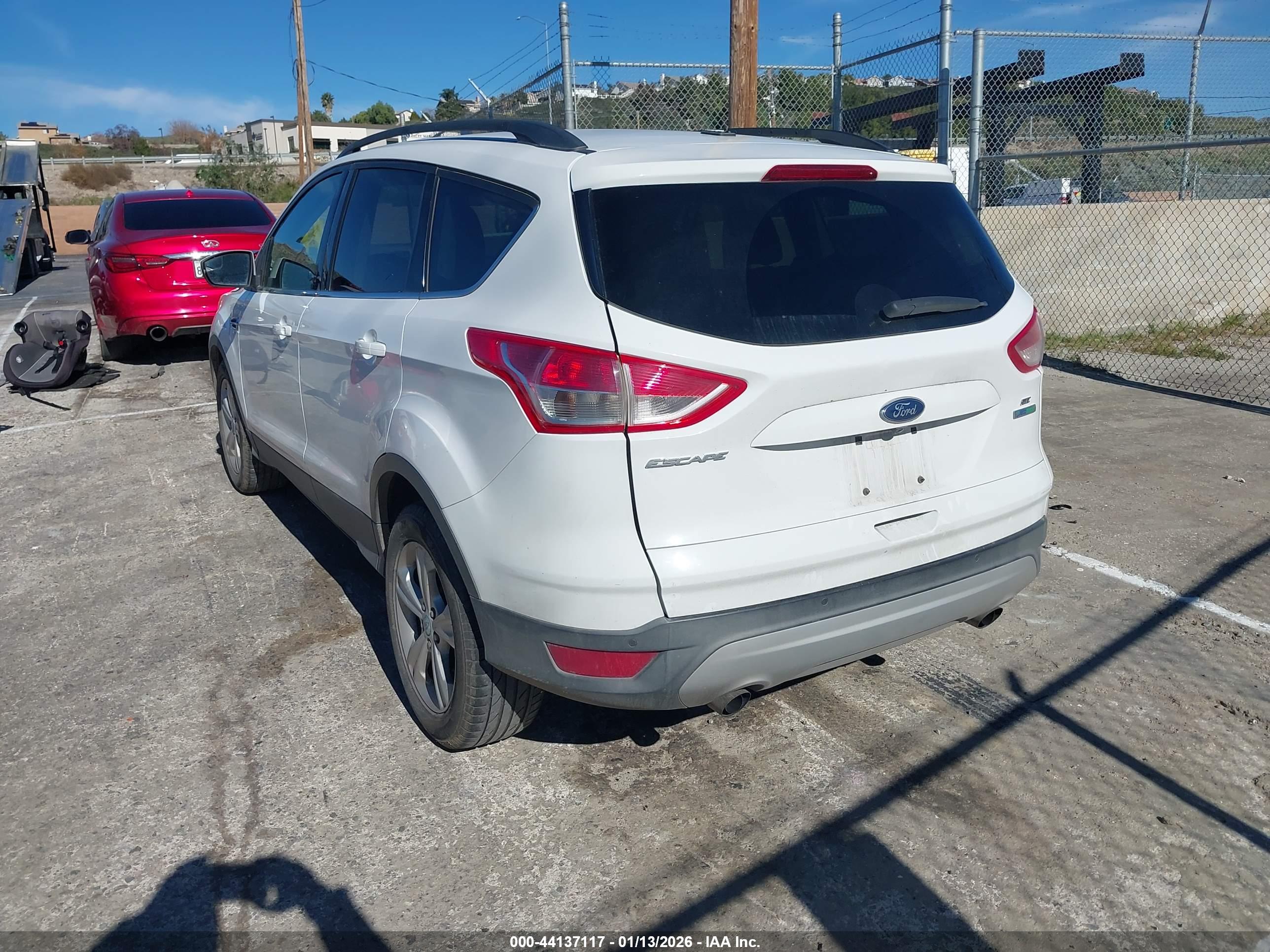 FORD ESCAPE image 3