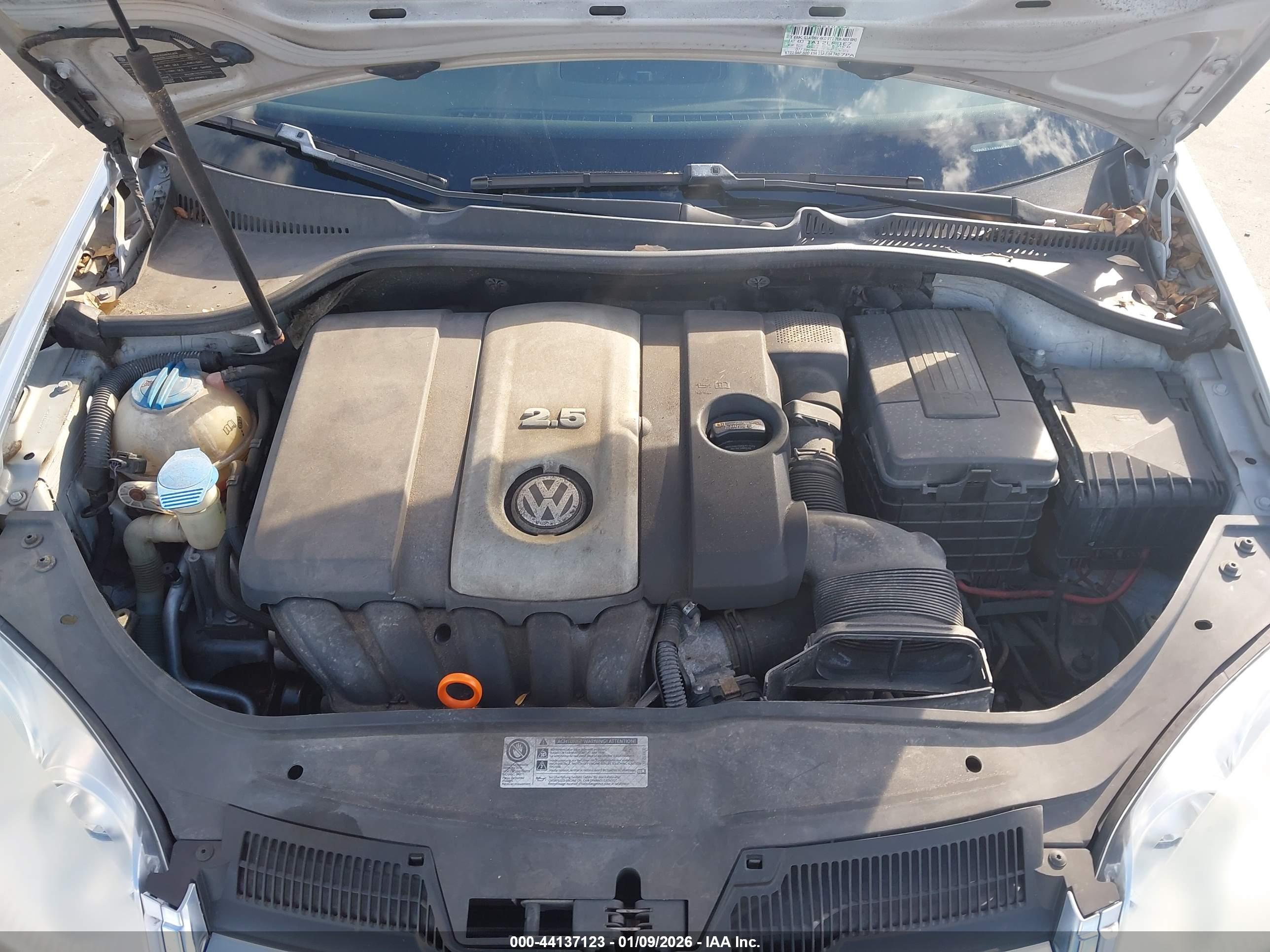 VOLKSWAGEN JETTA image 10