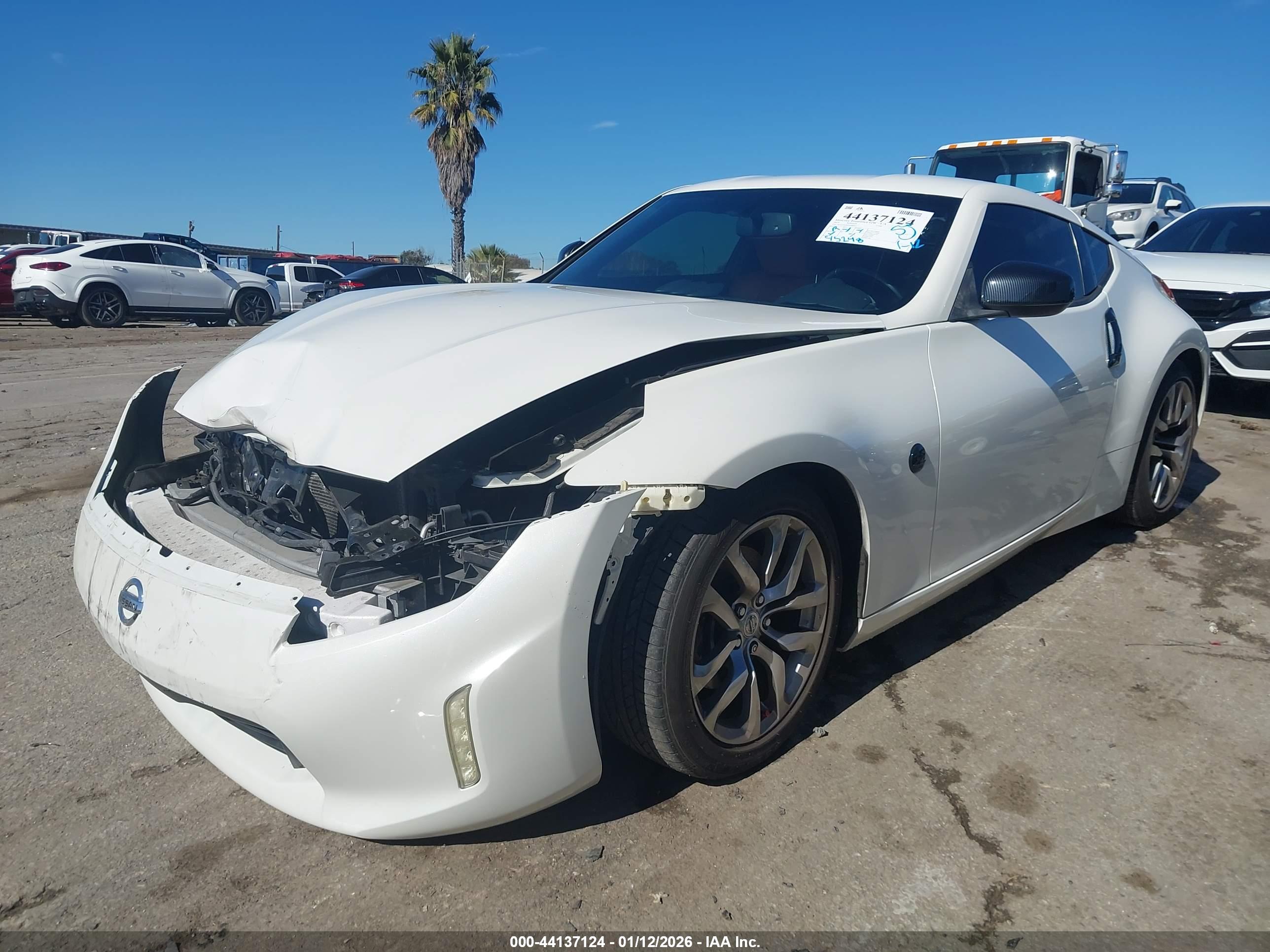 NISSAN 370Z image 2